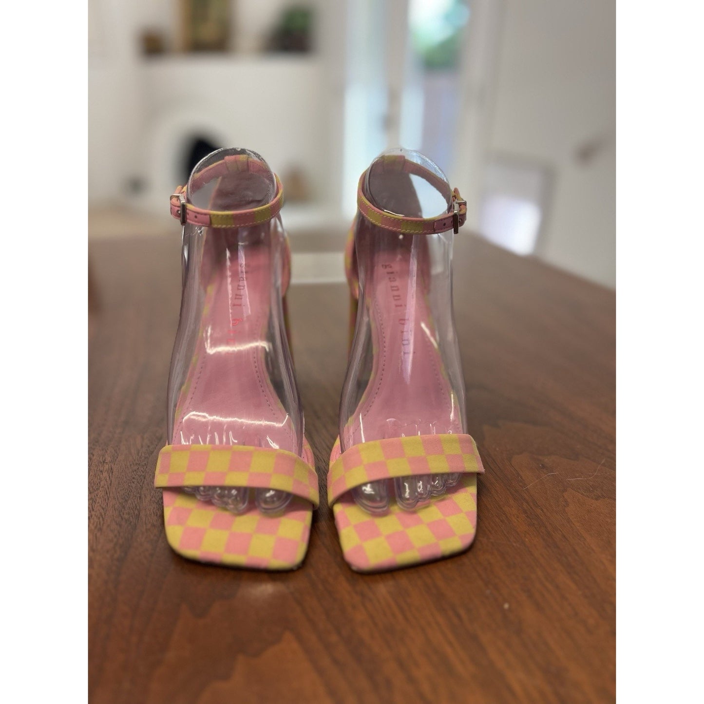 Gianni Bini Maileigh Sandals Heels Women’s Size 7 Checkered Pink & Yellow