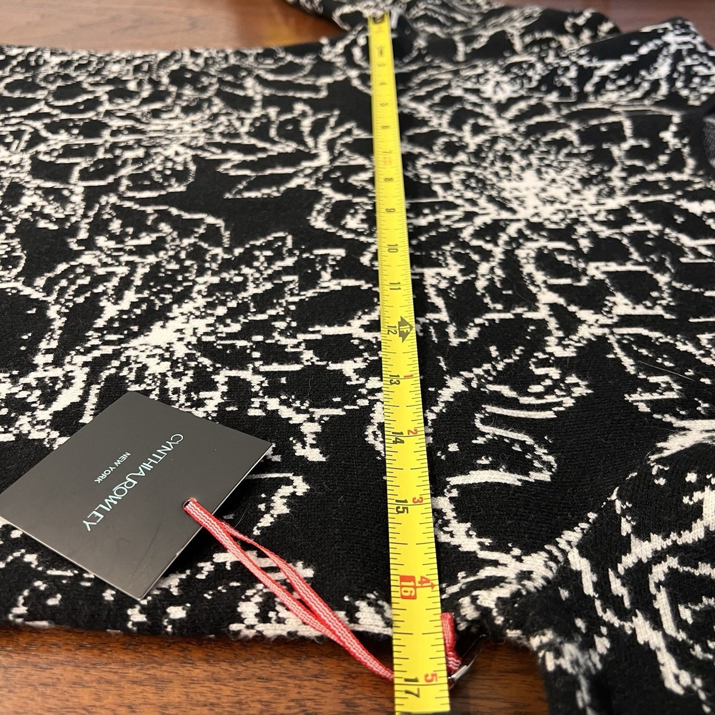 NWT Cynthia Rowley Sweater Dress (S) Long Sleeve Black White Floral Stretch