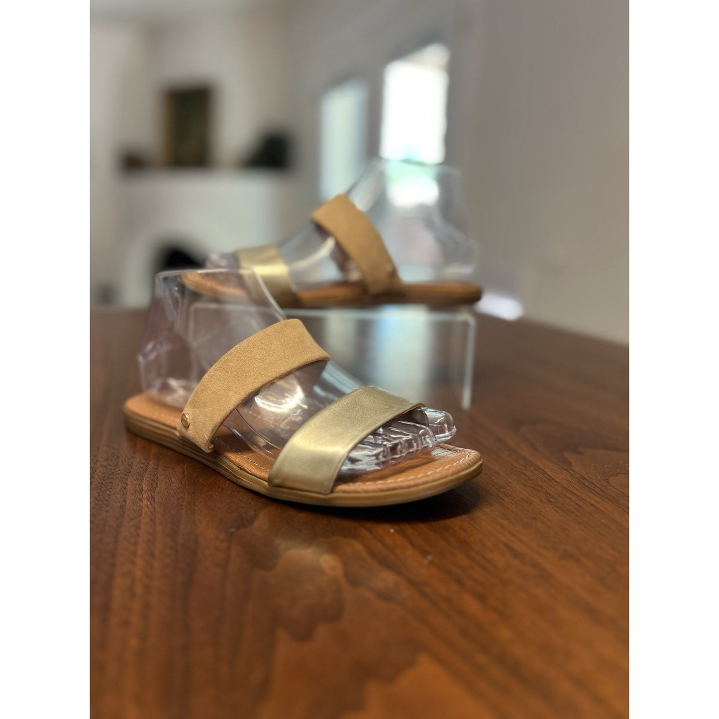 Circus by Sam Edelman Carissa Sandal Gold Front Strap Tan Suede Top Strap Sz 6.5