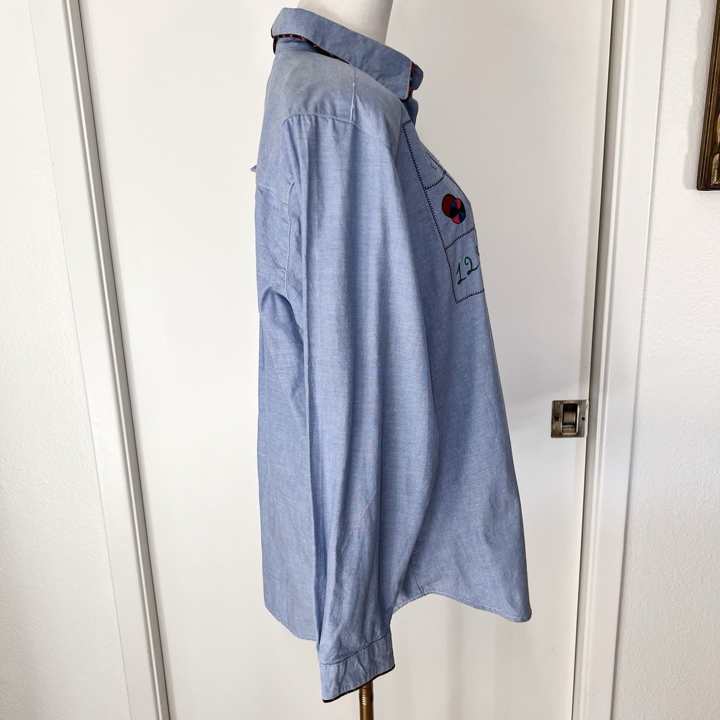 Signature by Northern Isles Teacher Button Up Shirt Chambray Kitsch Embroidered