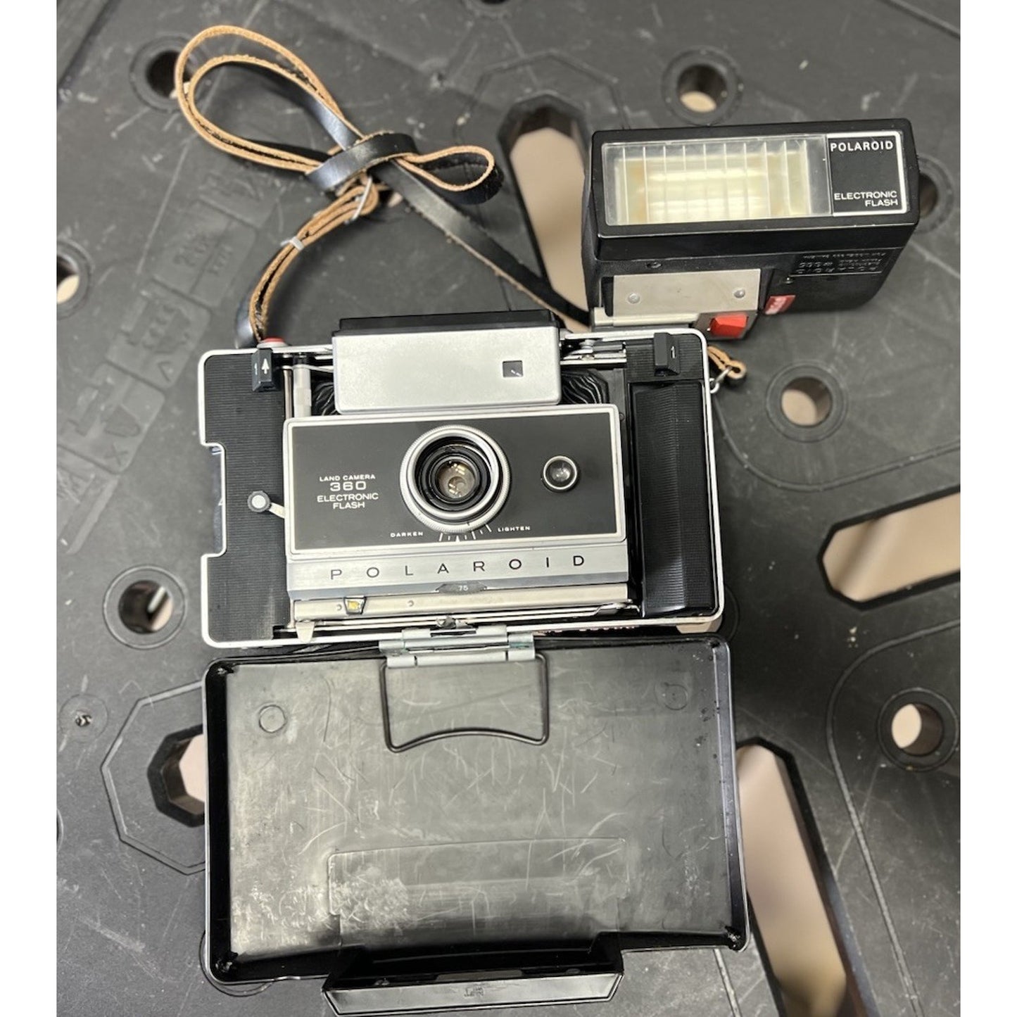 Vtg Polaroid 360 Land Camera w/ Electronic Timer, Flash, Hard Cover & Neck Strap