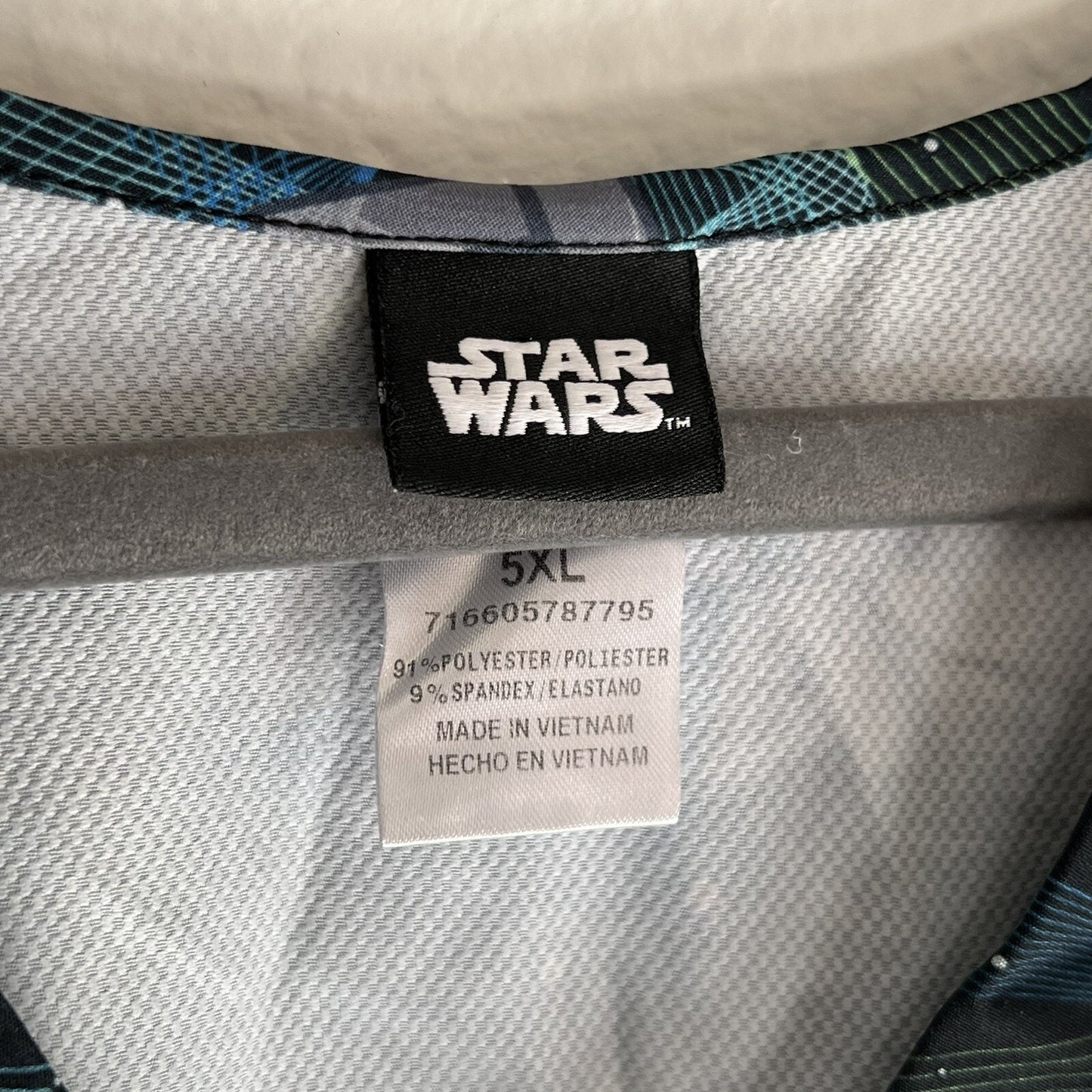 5X Cherokee Scrubs Tooniforms Star Wars Unisex V Neck Top All Over Print