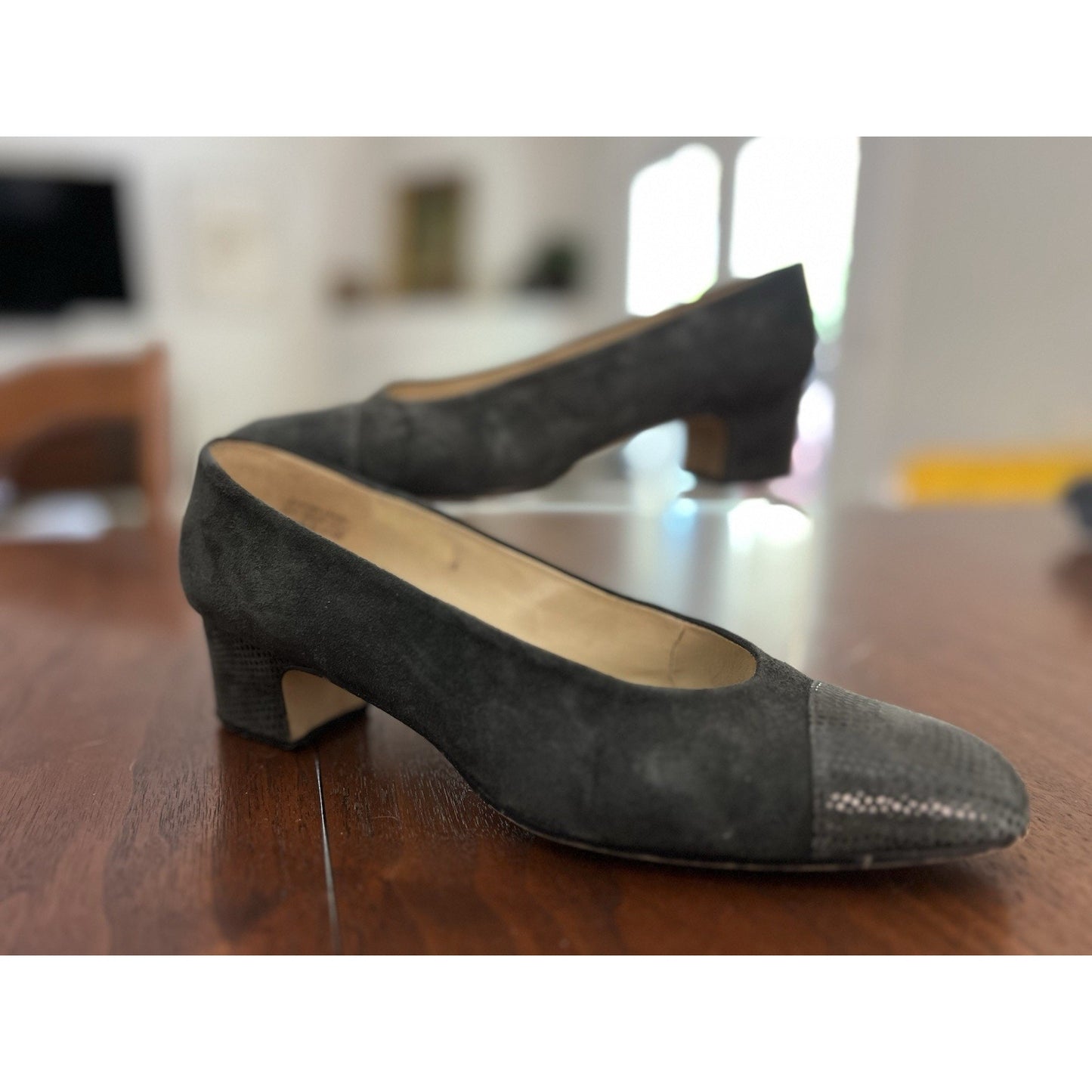Vintage Etienne Aigner Charcoal Gray Suede Pump Sz 8.5