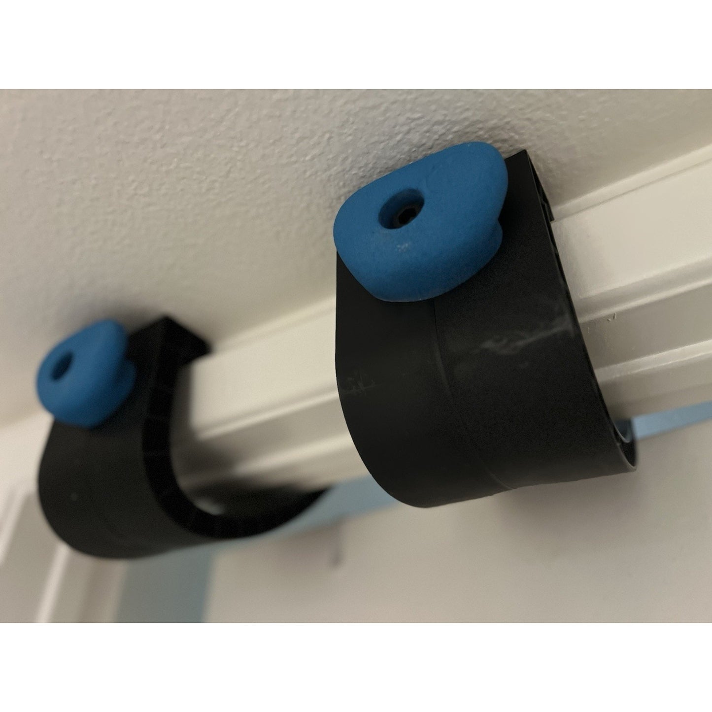 Porta-Hang Portable Rock Climbing Trainers Over The Door Frame Climbing Holds