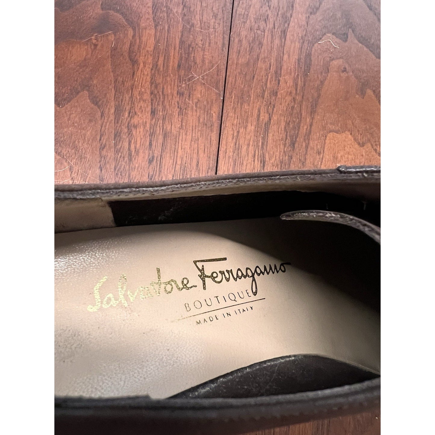 Vtg Salvatore Ferragamo women's Wingtip oxfords chocolate brown leather Sz 7.5