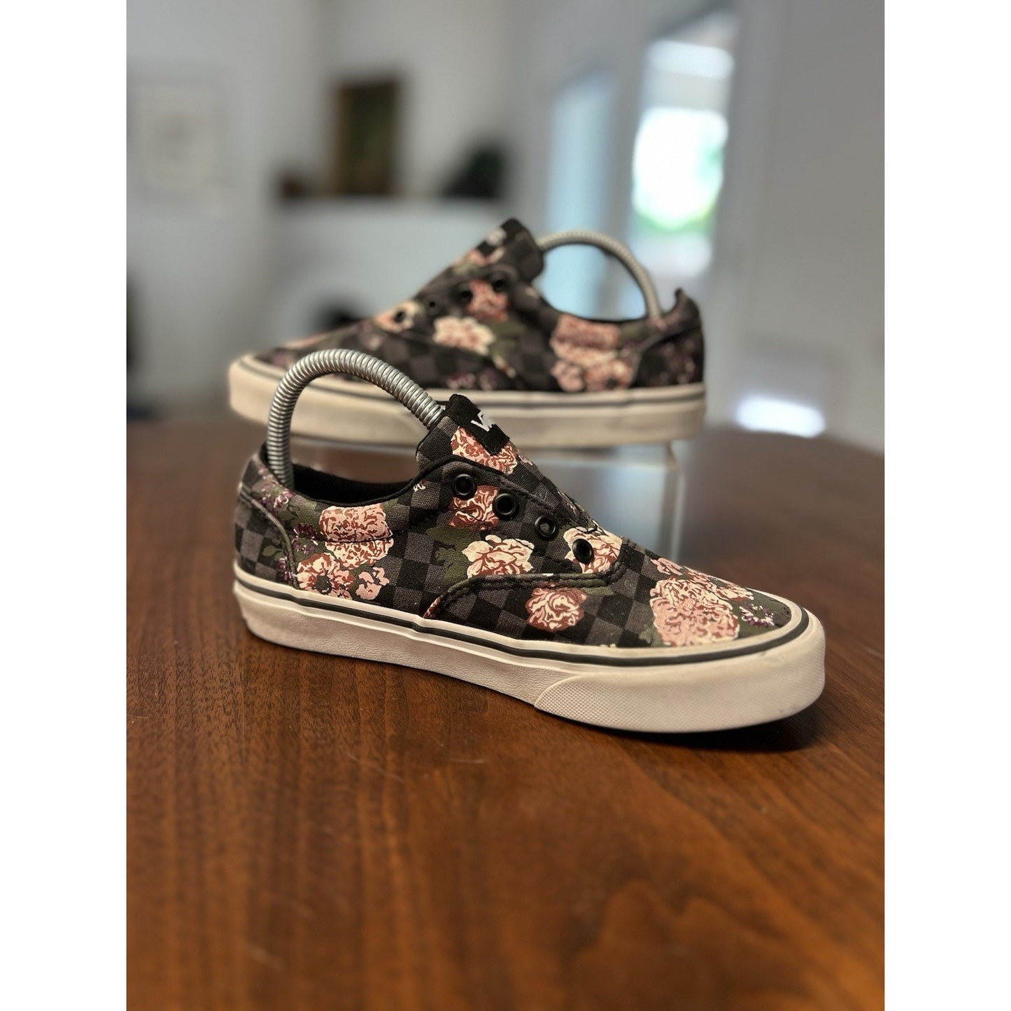 Vans Doheny Black Grey Checkered Pink Floral Design Women’s Size 6