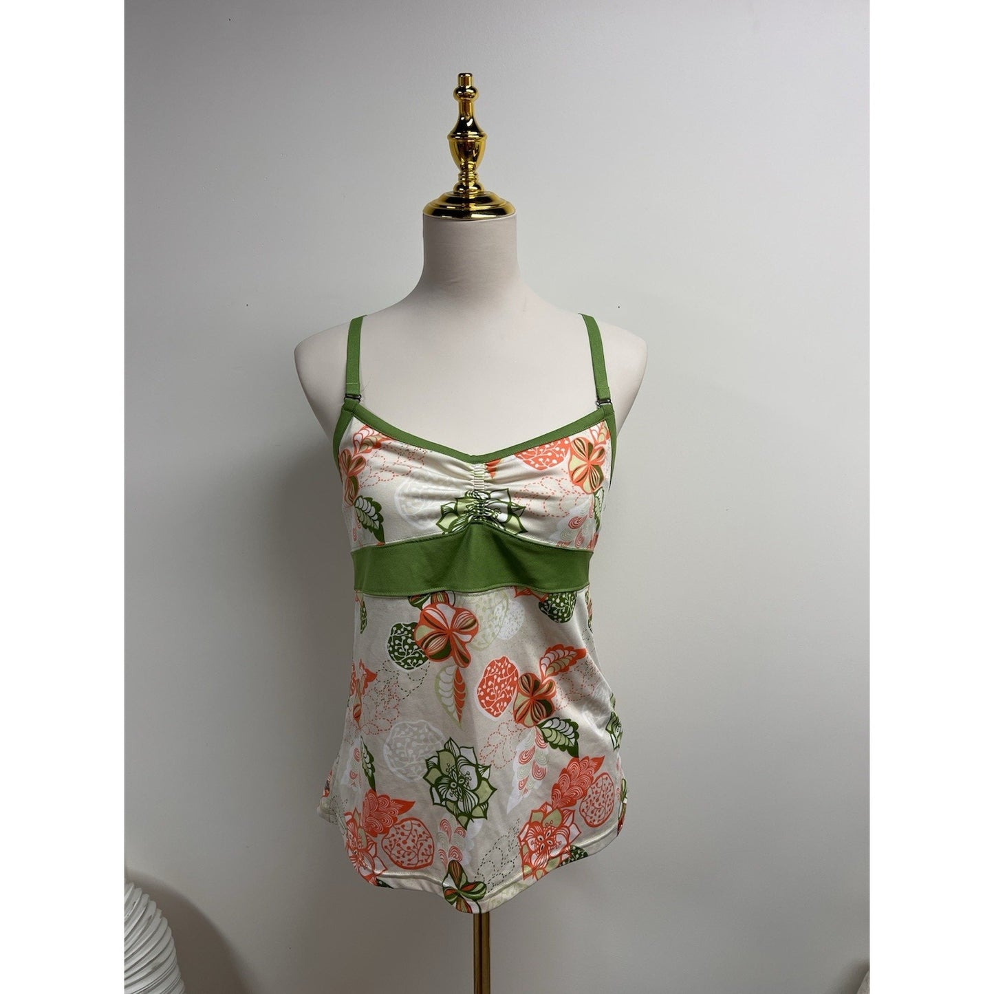 The North Face Women’s Vapor Wick Halter Tank Shirt Floral Pattern Size Medium