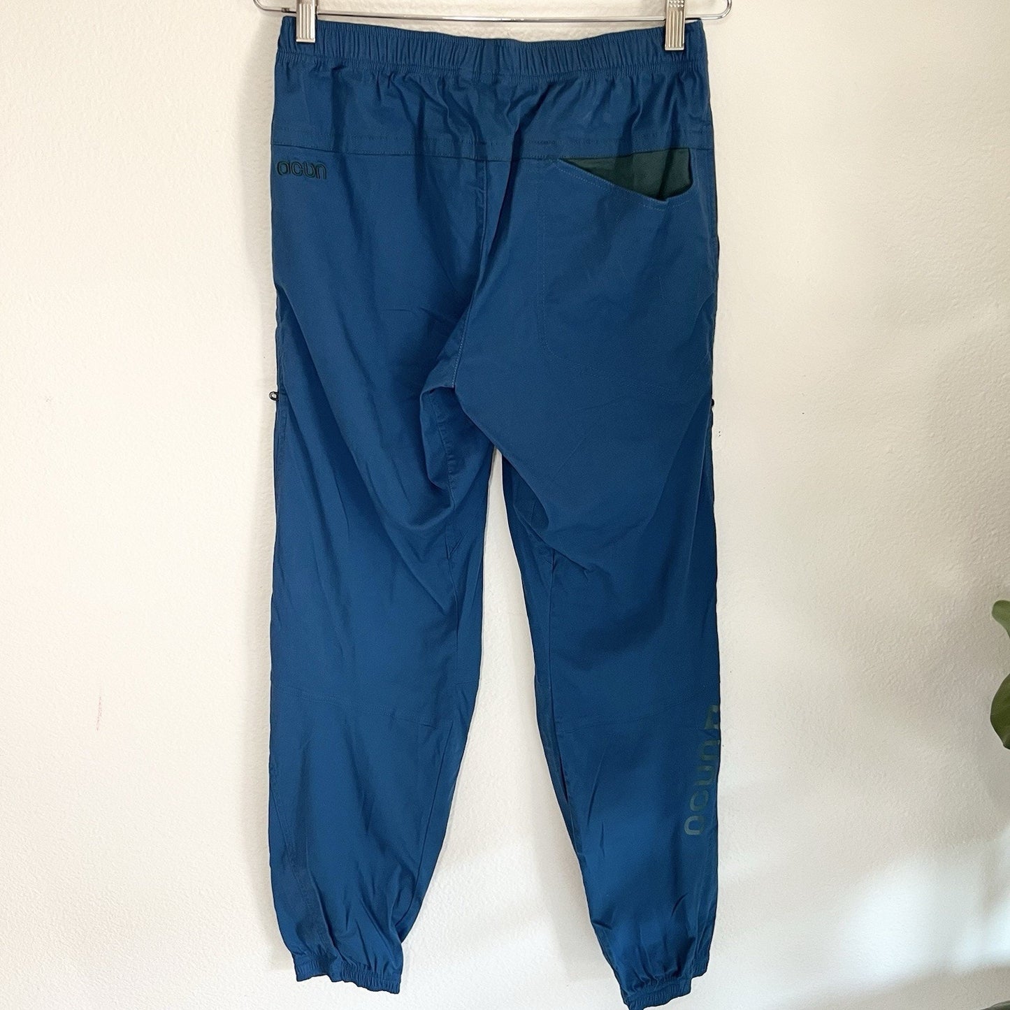 NWT Ocun Jaws Men’s Rock Climbing Pants Large Deep Water Blue Bouldering Outdoor