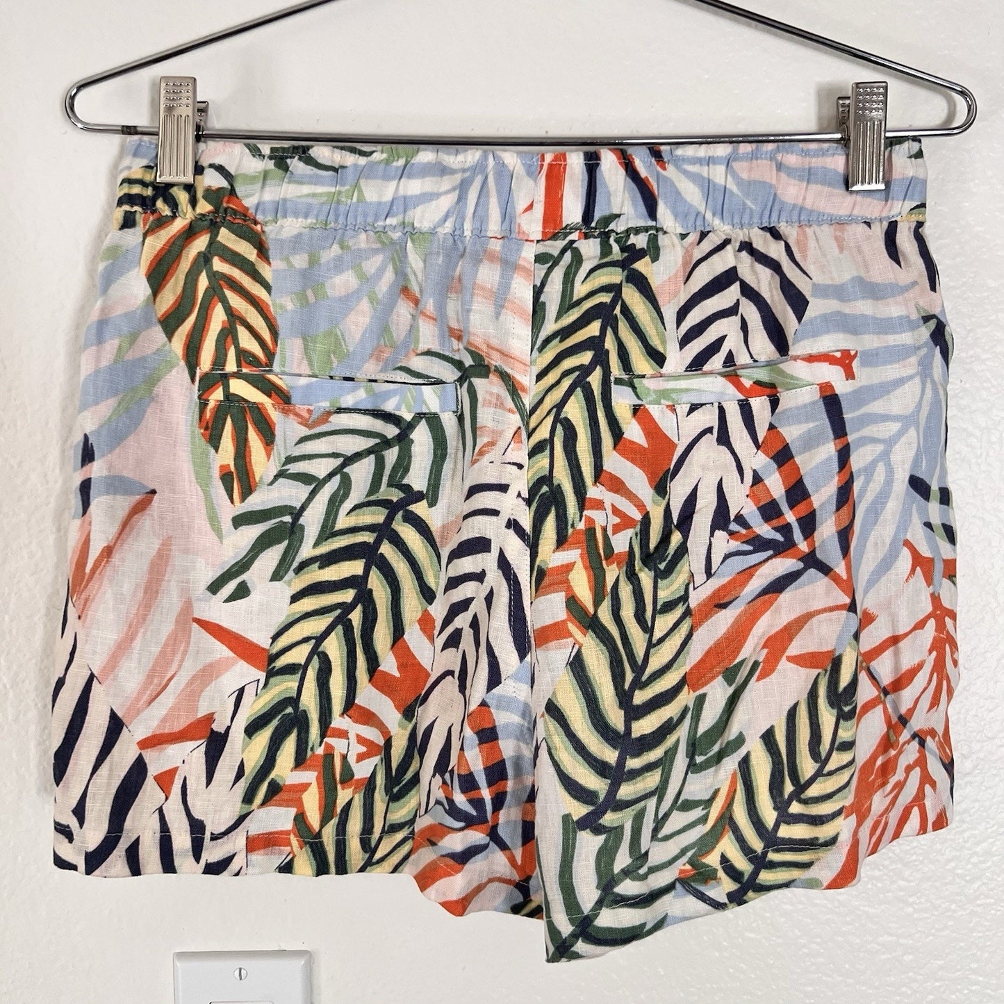 Tahari 100% Linen (S) Vacation Elastic Waist Shorts Pockets Tropical Preppy
