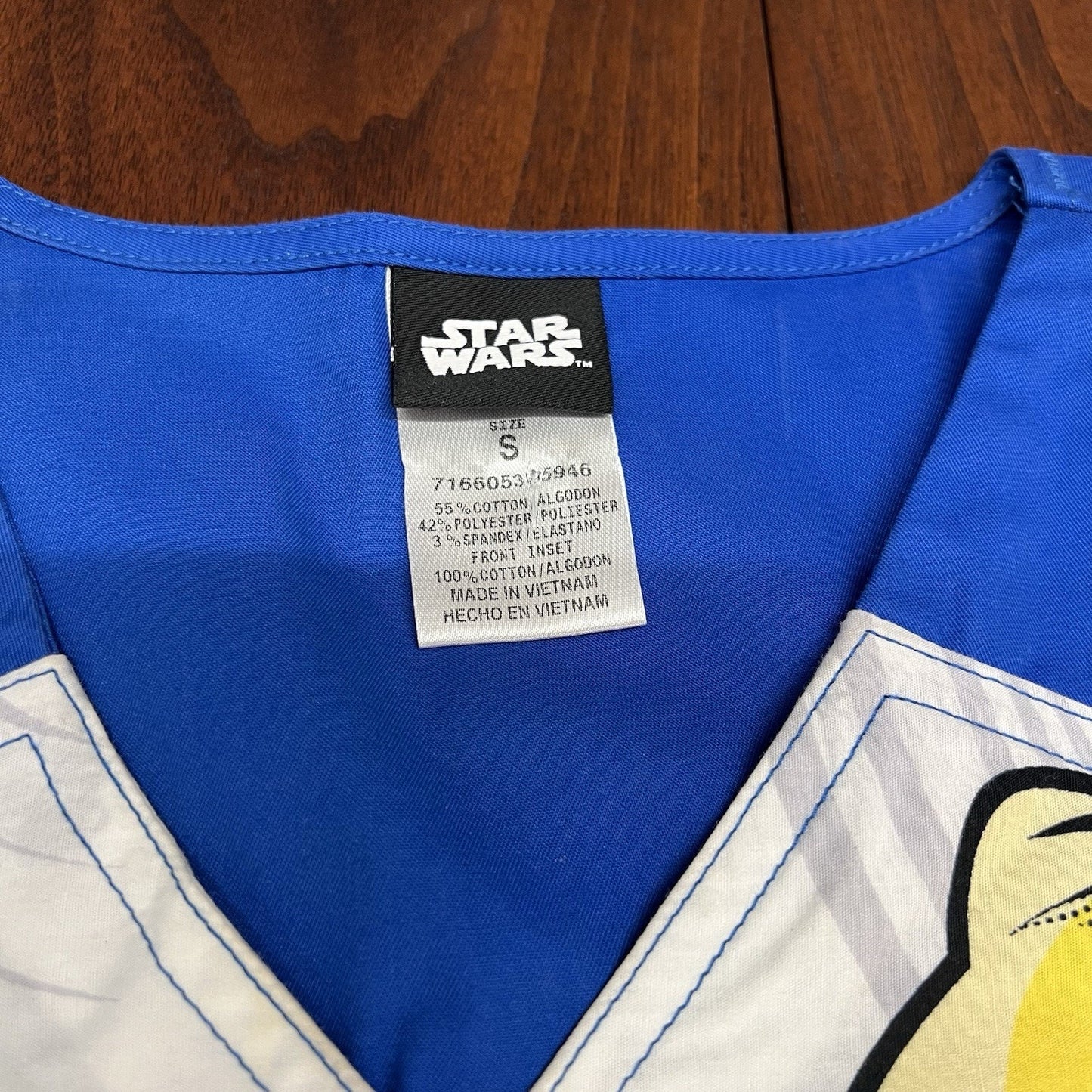Star Wars Womens Small Medical Scrub Top Doctor Nurse Uniform C3PO R2D2 Droid