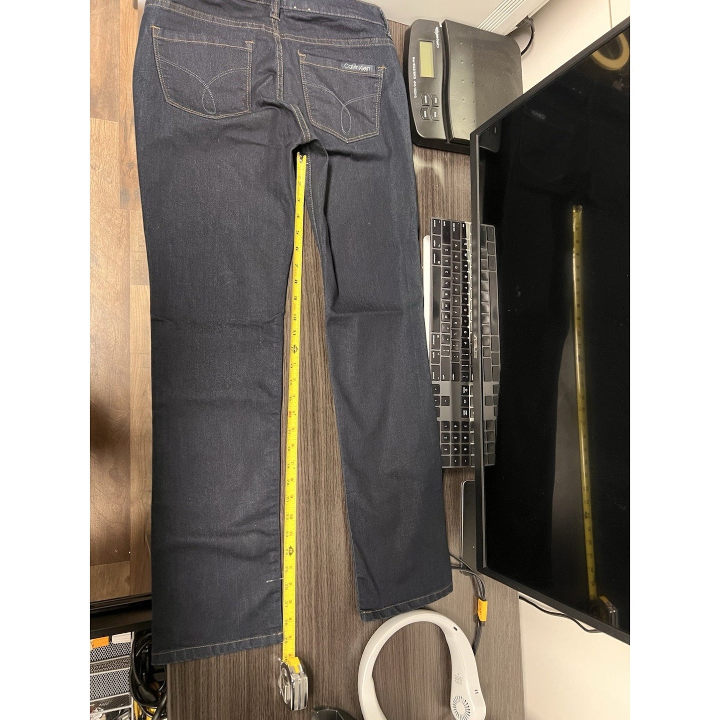 NWOT Calvin Klein Straight Leg Jean Size 4, 32 Long/Tall Power Stretch Dark Wash