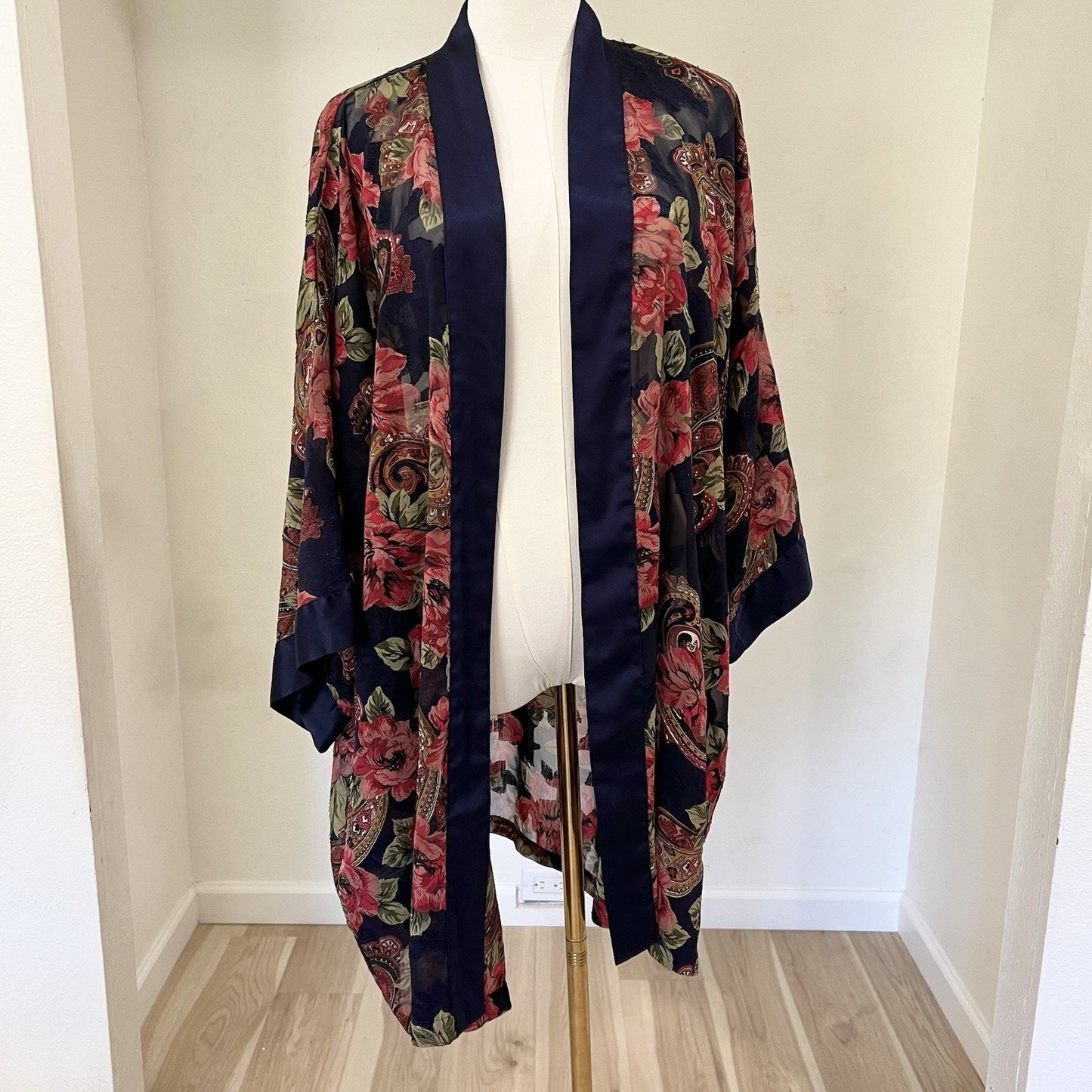 Vintage Victoria’s Secret Gold Label Robe Kimono Sheer Dark Romantic Lingerie