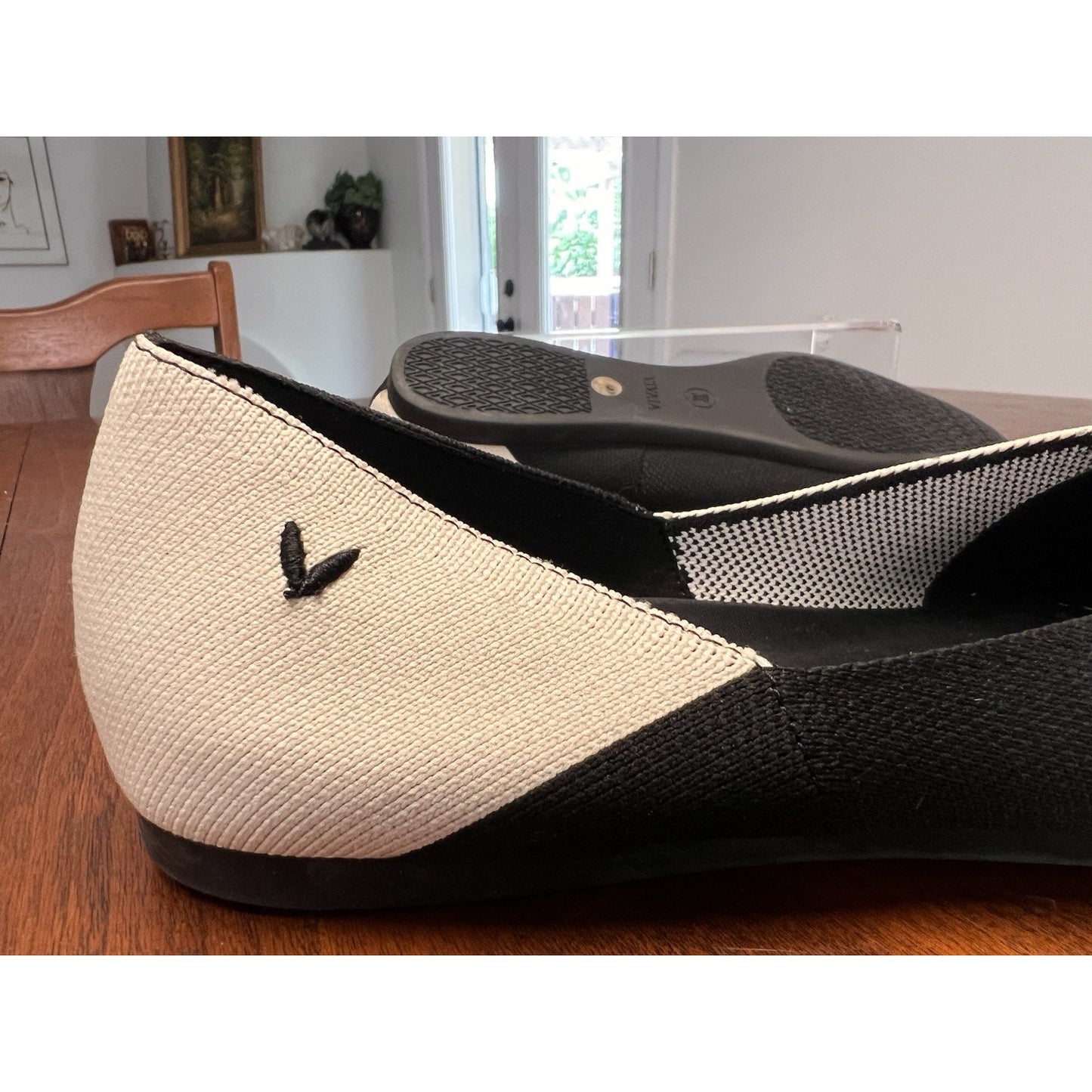 VIVAIA Valencia Womens Pointed Toe Knit Flats Black White Shoes Size 42 / 10 US