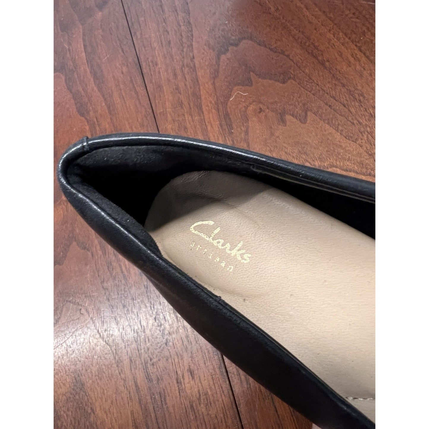 Clarks Calla Rose pointed toe patent leather heels black pump Women’s Size 8.5