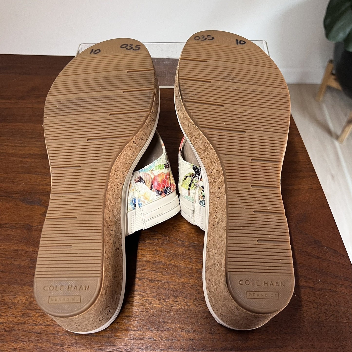 NEW Cole Haan 10B Wedge Platform Sandals Womens Thong Floral Snake Print NWT