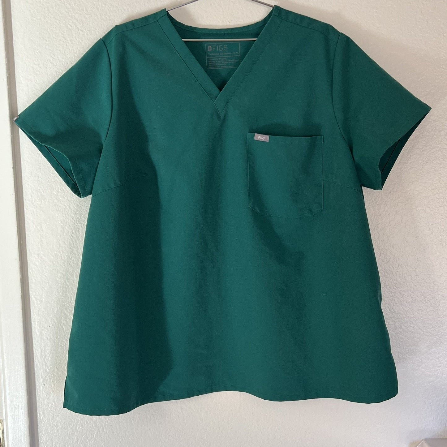 FIGS Women’s Catarina One Pocket Indocyanine Green Size 4XL Scrub Top
