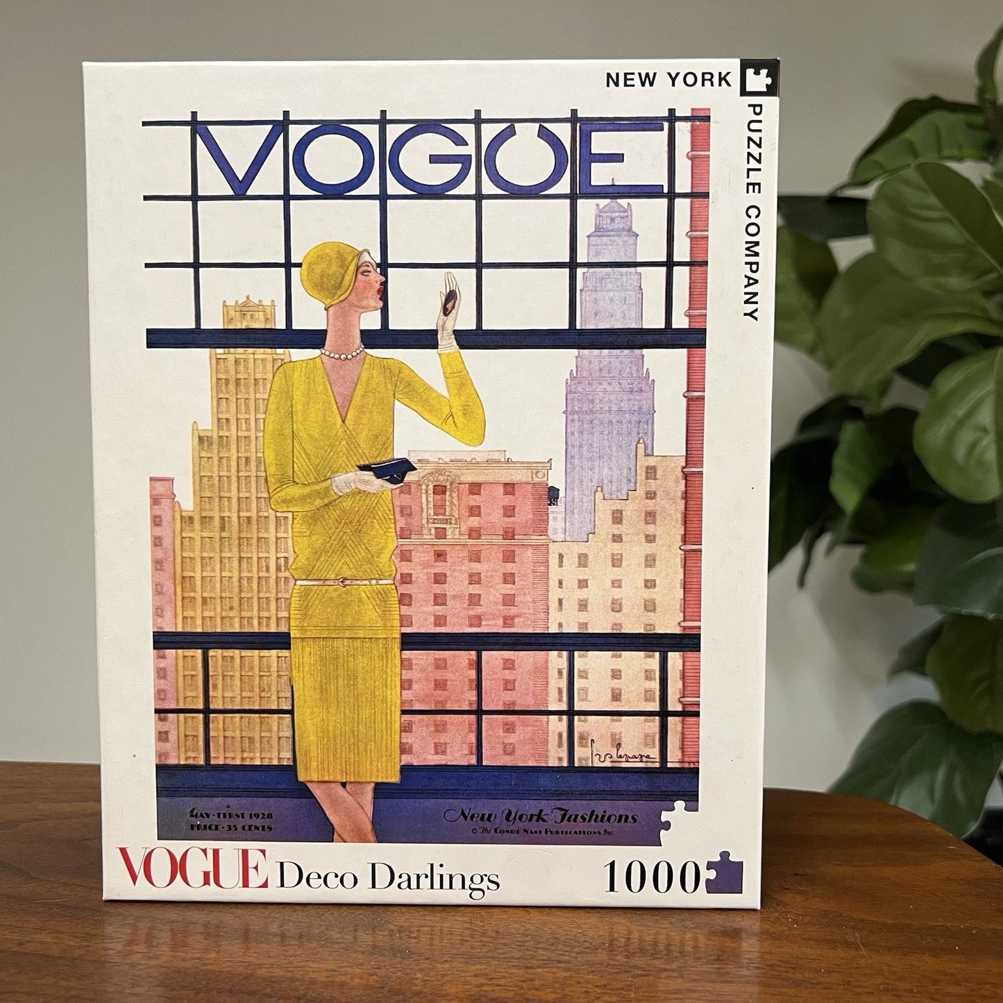 Vogue “Deco Darlings” 1000 Pc New York Puzzle Co. Complete Fashion 1928 Cover