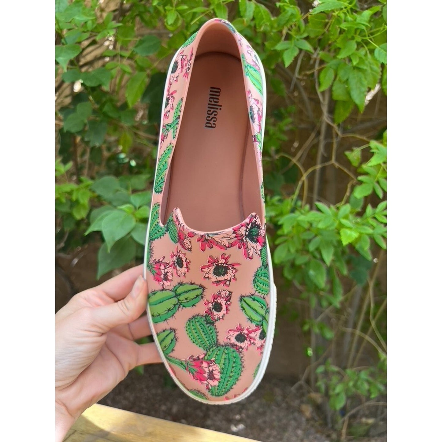 Melissa Ground III Slip On Sneakers Pink Cactus Size 9, Bubblegum Scent Brazil