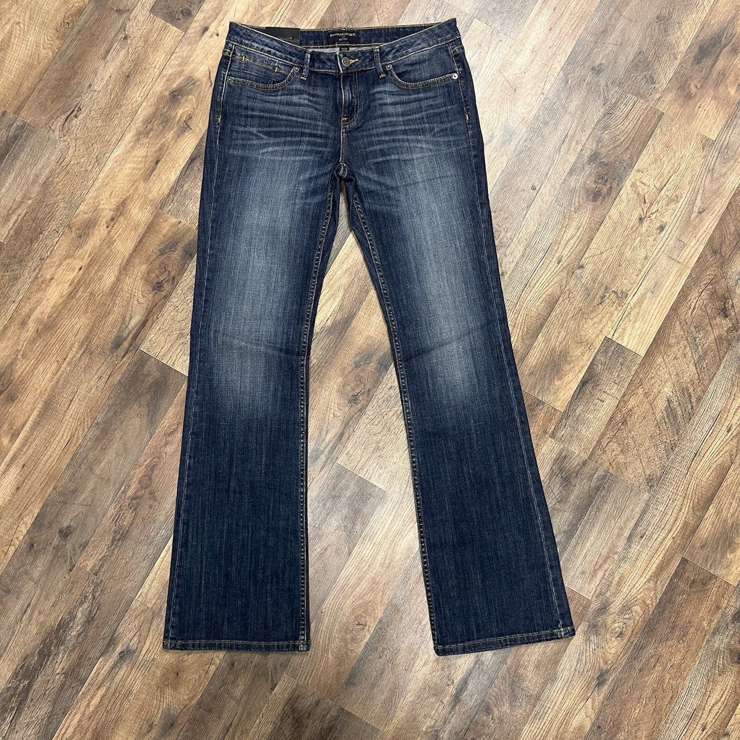NWT Banana Republic Sz 10 Long Bootcut Jeans 30/10L Dark Low Rise Straight