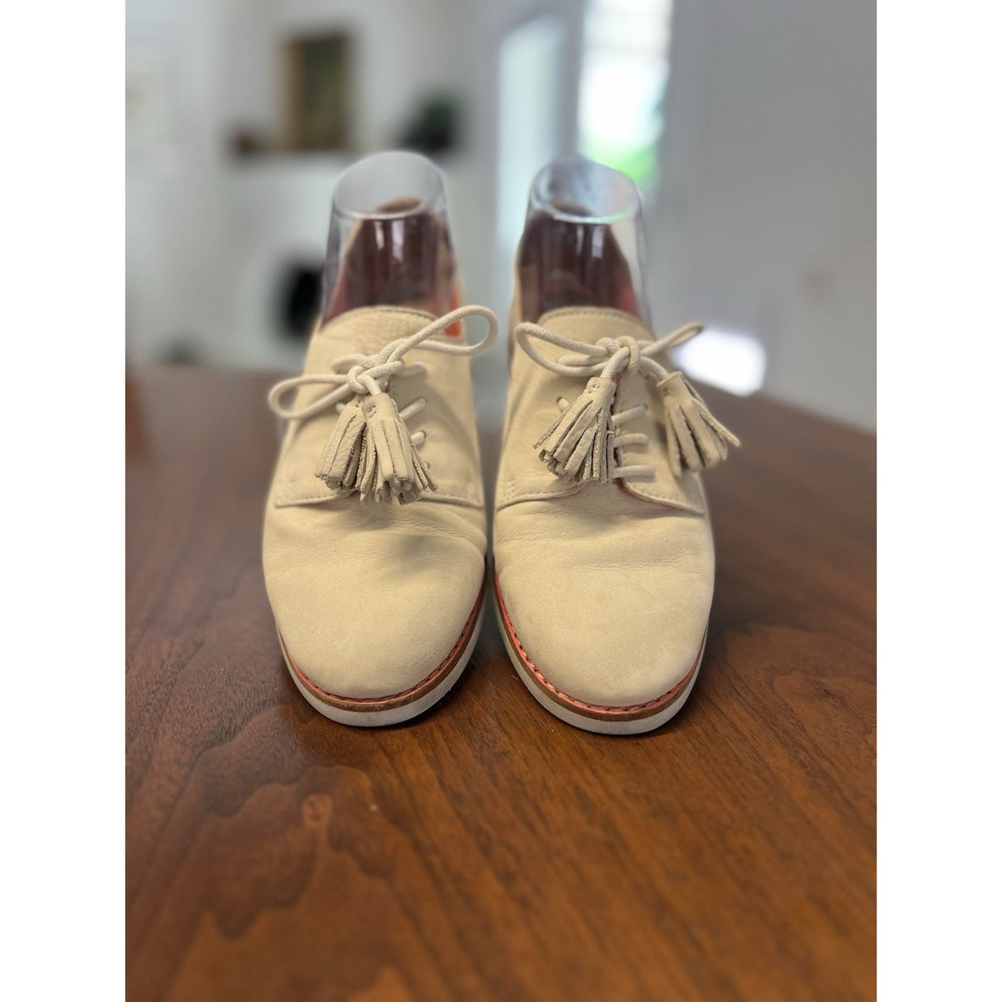 Coach Zinnia Nubuck Leather Tassel Loafer Oxford Flat Shoe Light Sand, size 7.5