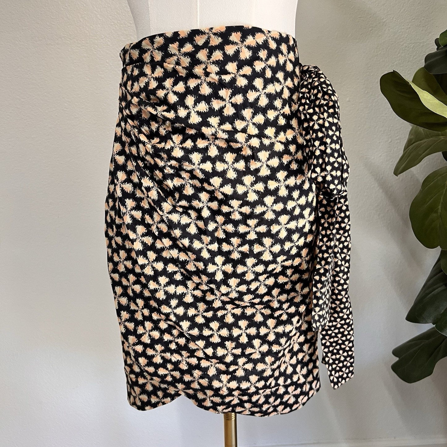 NWT Ba&sh Wrap Midi XS Draped Skirt Sz 0 Abstract Geometric Designer Tulip Hem