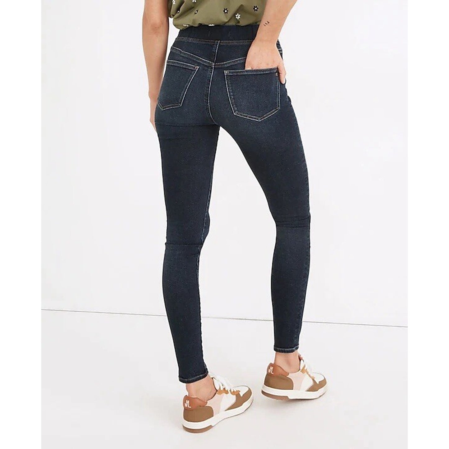 NWT Madewell Sz 25 Pull On Skinny Leg Jean MD723 Stretch High Rise Dark Shaping