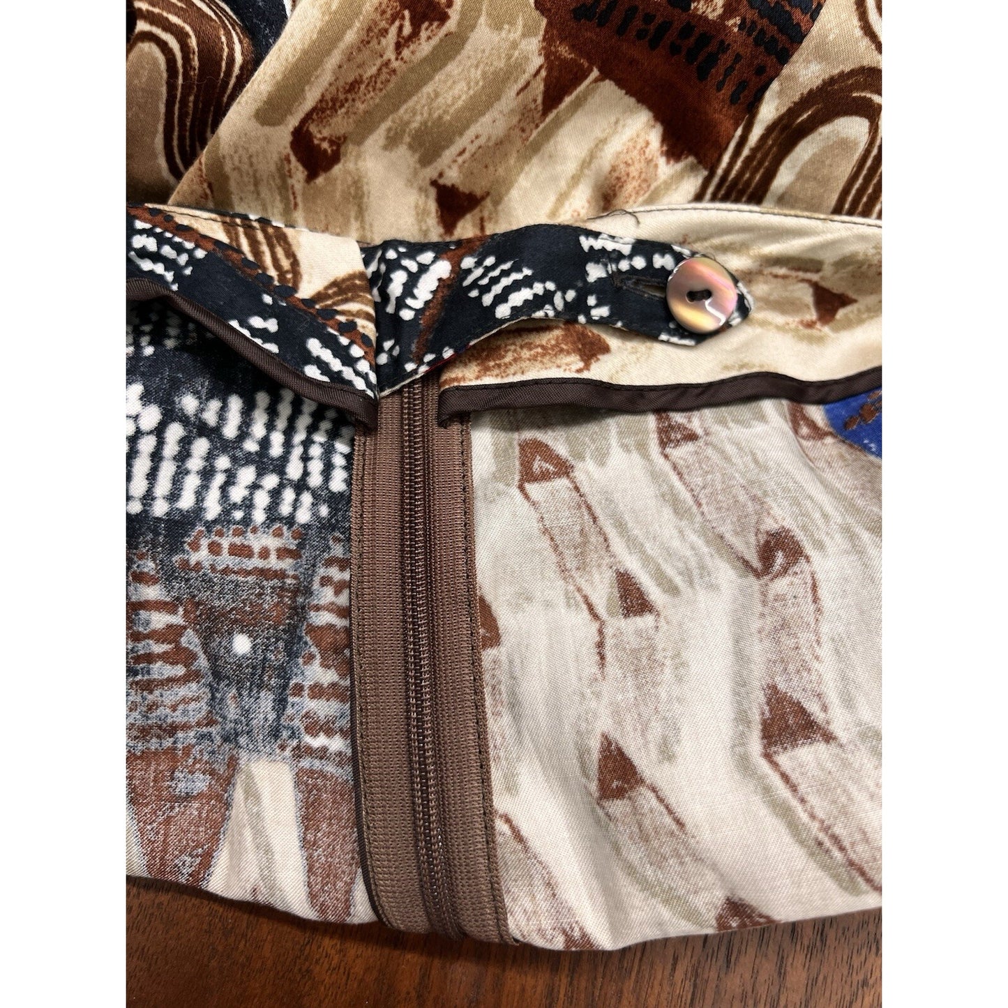 SAKS FIFTH AVE (12) Tribal African Ethnic Straight Leg Capri Pant