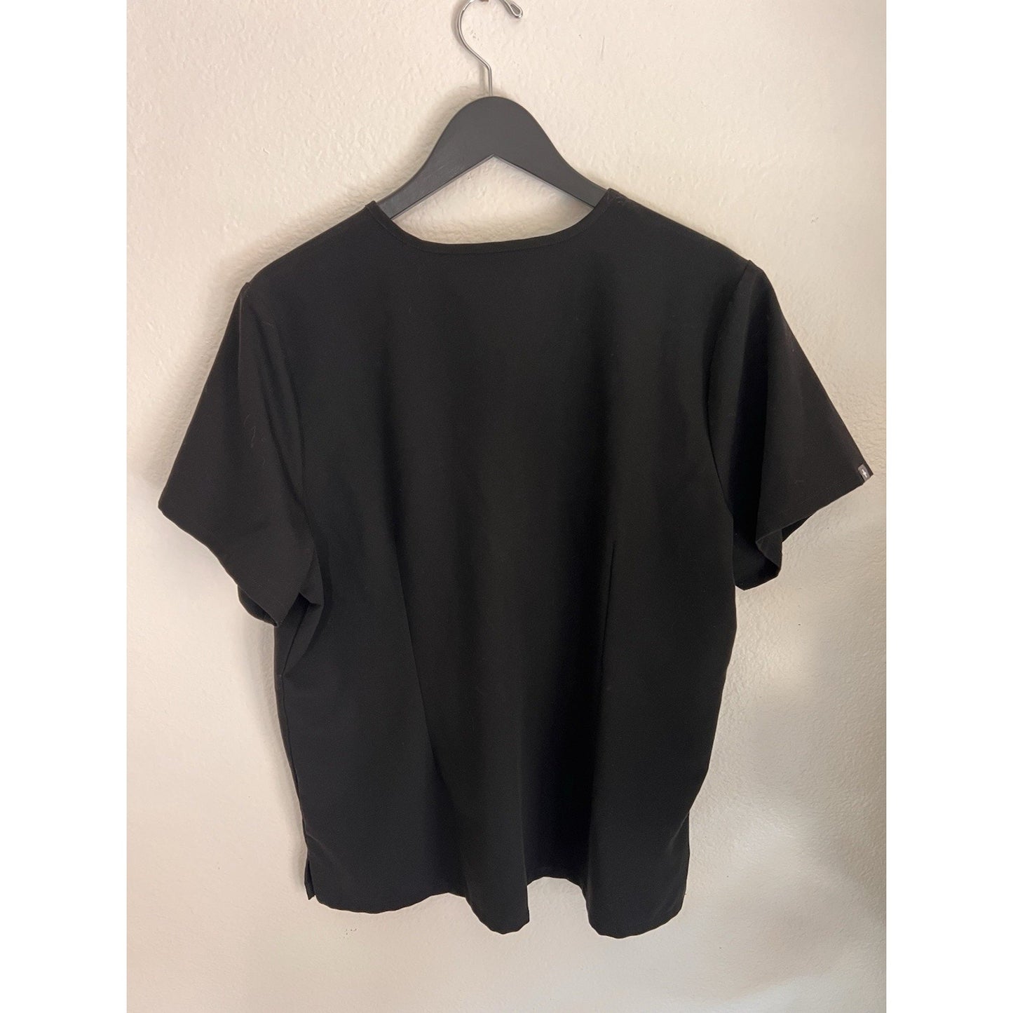 FIGS Catarina 1 Pocket Women’s Scrub Top PO#5527 Size XL Style# 1000211