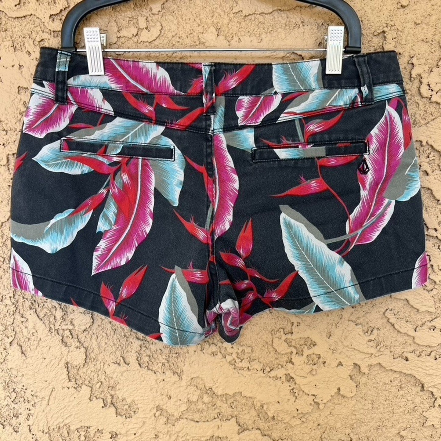 Y2K Volcom Frochickie Chino Low Rise Tropical Floral Skater Surf Vintage Beach