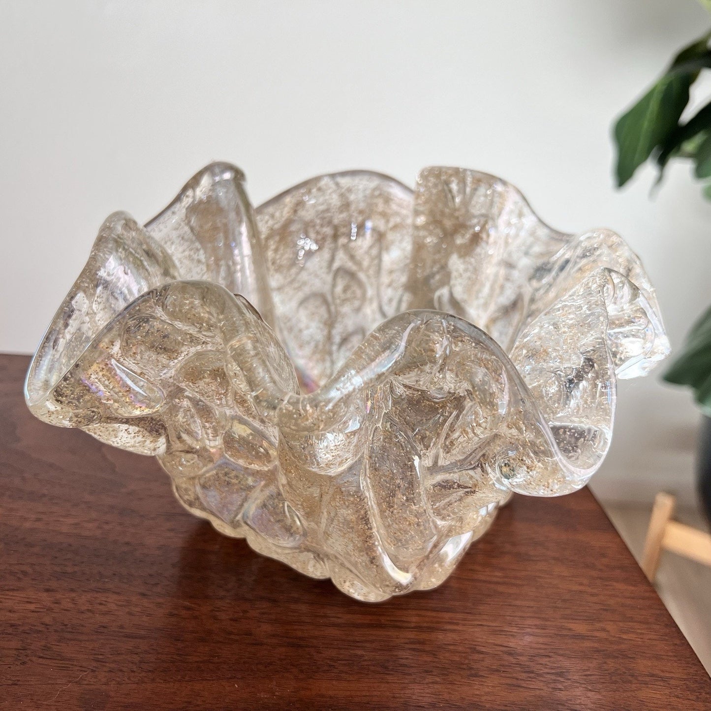 Murano Bowl Lavorazione Arte Iridescent Handkerchief 5.5x9 Gold Fleck MCM
