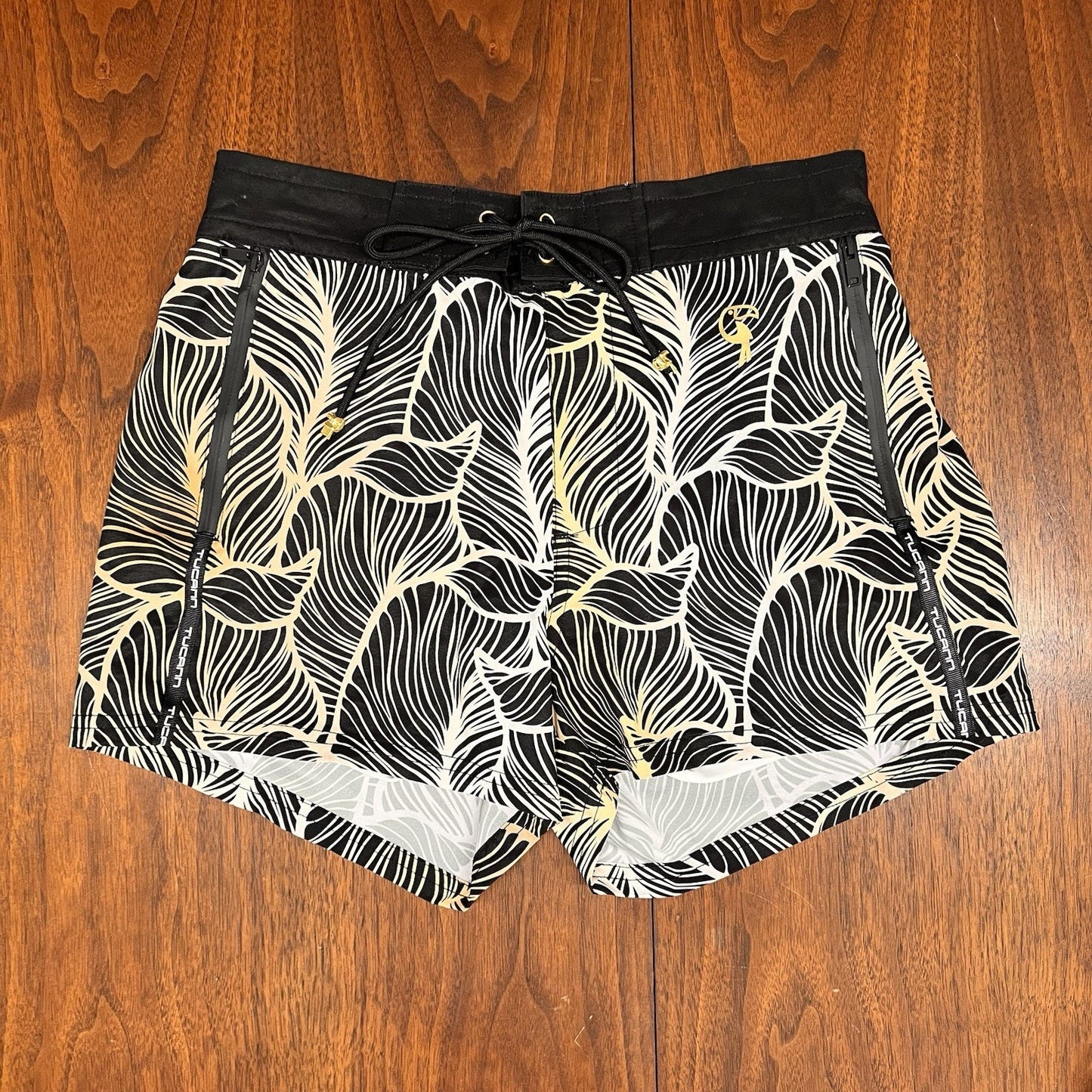Tucann Swim Trunks Shorts Men (S) 3” Lined Pocket Black Gold Leaf 28” Waist