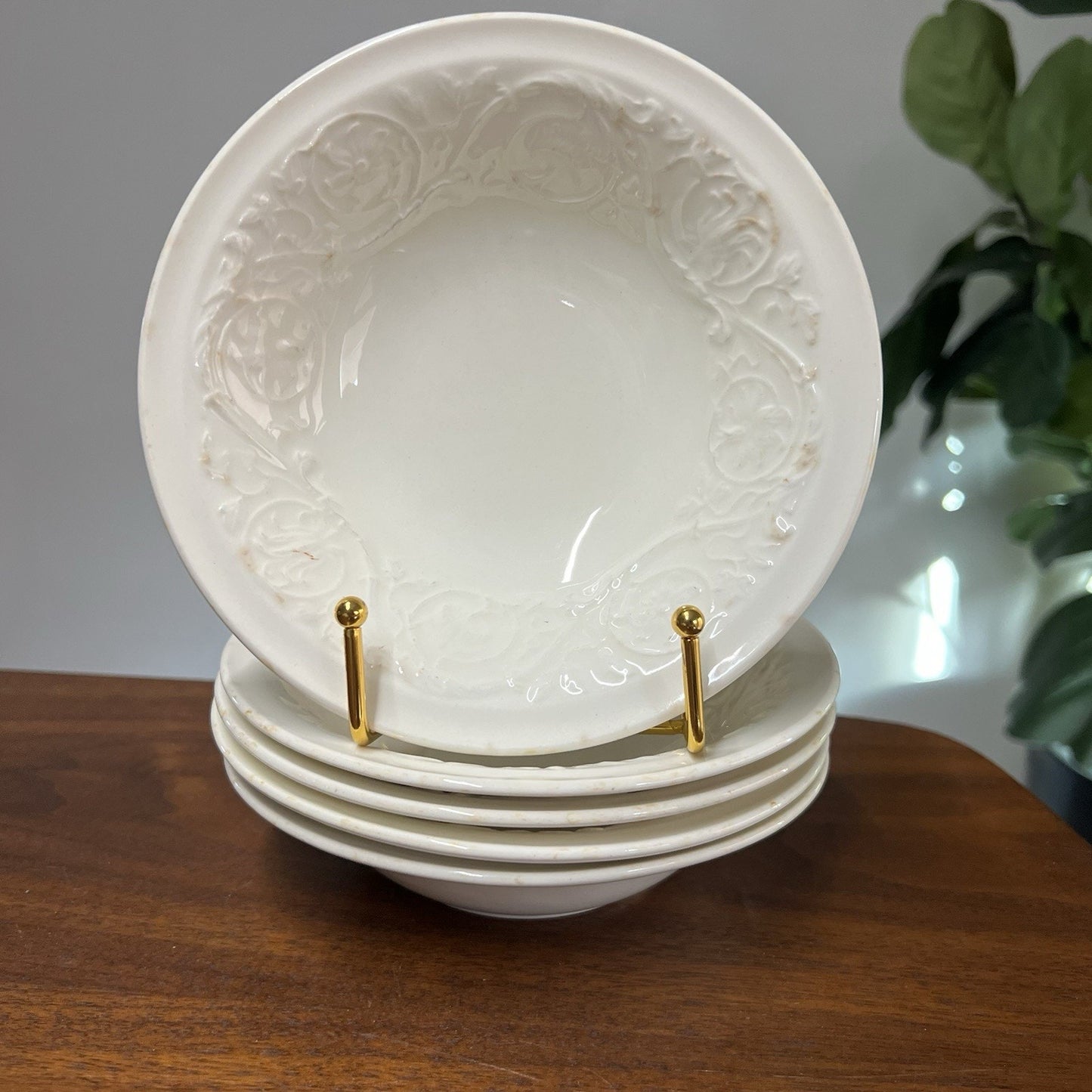5 x Wedgwood Patrician Bowls Cream Ivory 6.5” Embossed England Victorian