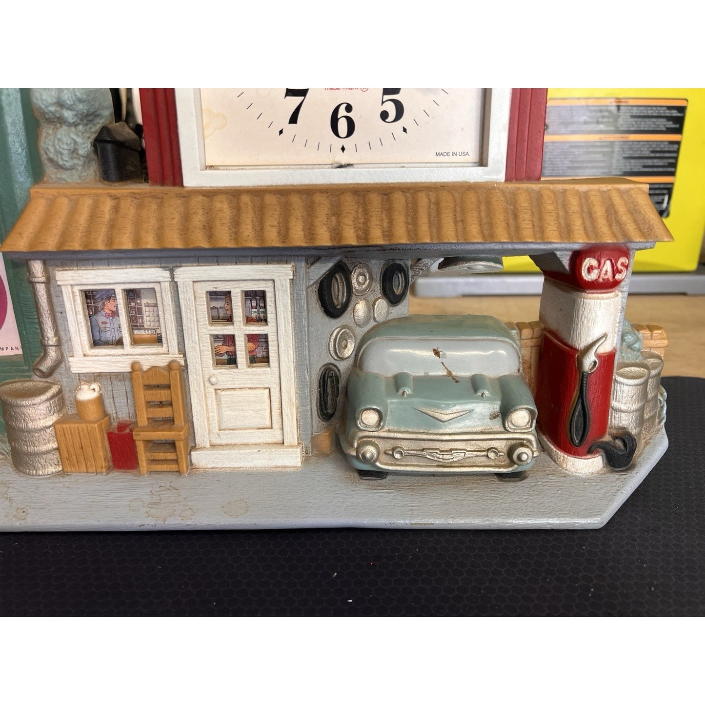 COKE 1990 Coca Cola 3D Plastic Billboard & Service Gas Station WALL CLOCK