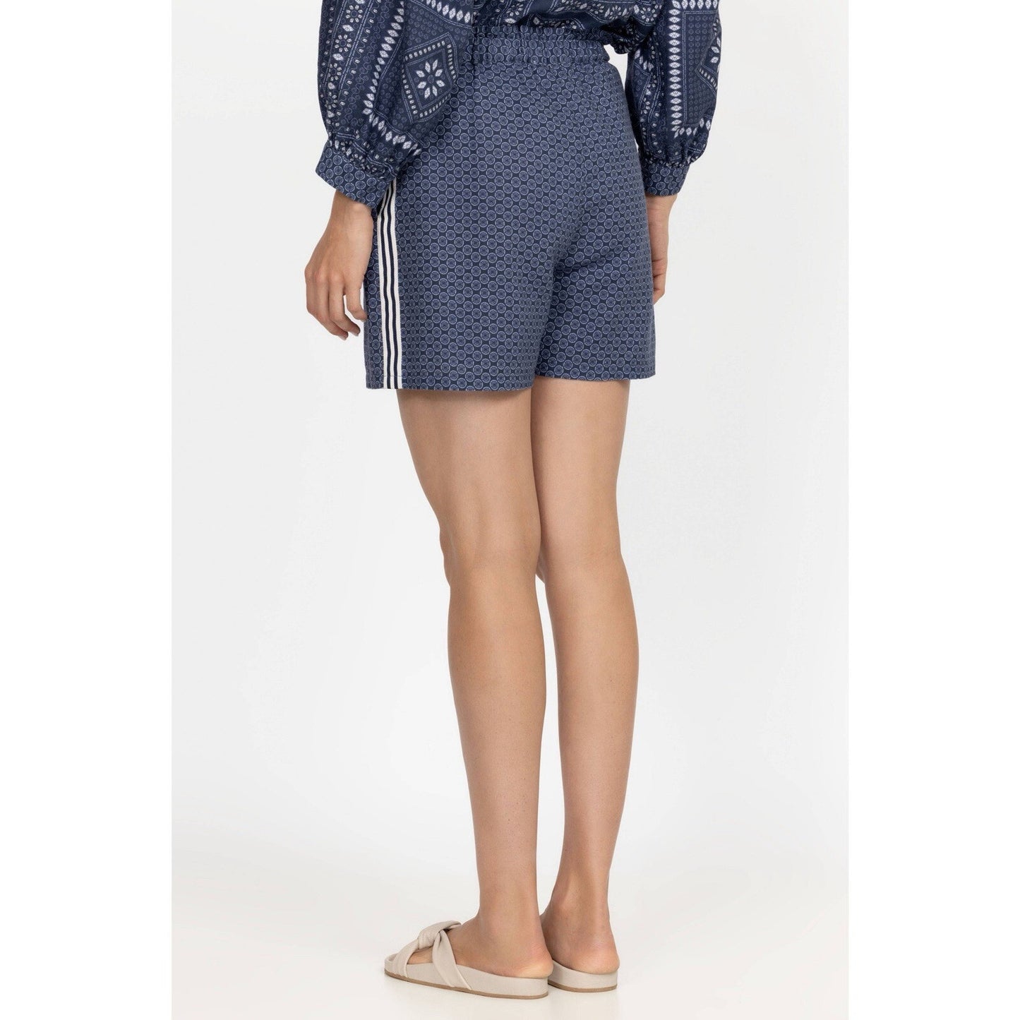 Johnny Was (M) Patched Ikat Linen Paperbag Shorts JW Los Angeles JWLA Beach Prep