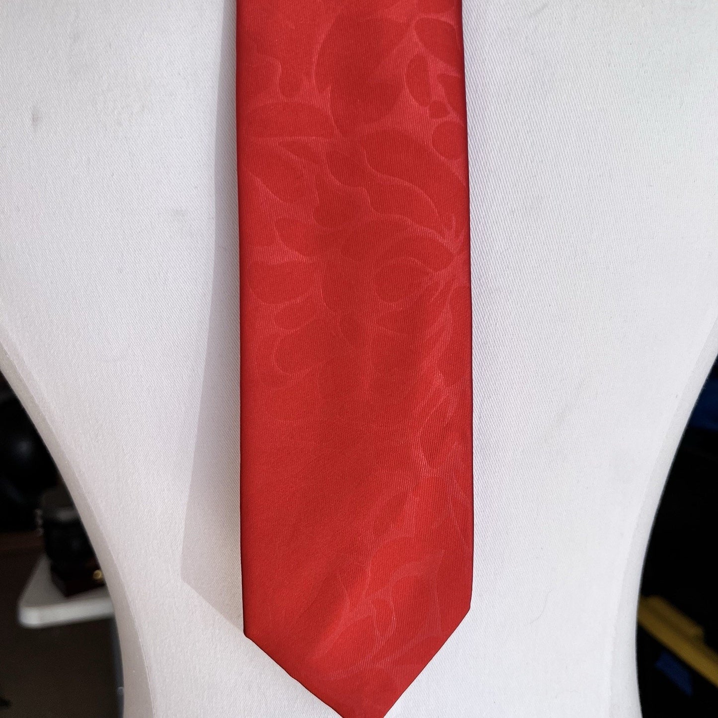 Imani Uomo Tie Bright Red Embossed Texture Floral 60x3.5 Classic Necktie