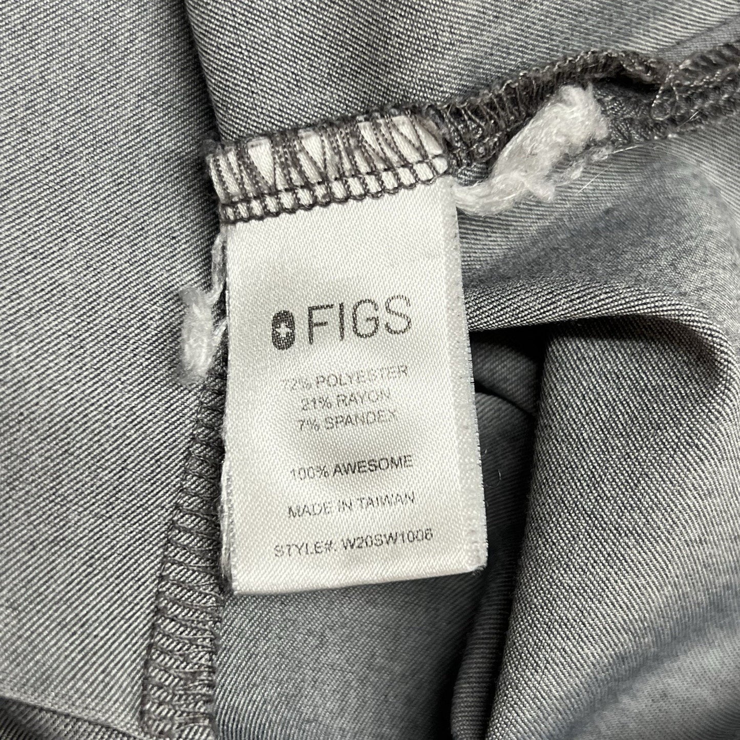 FIGS Men’s 4-Pocket Gray Size S Scrub Top #w20sw1006 PO 1505
