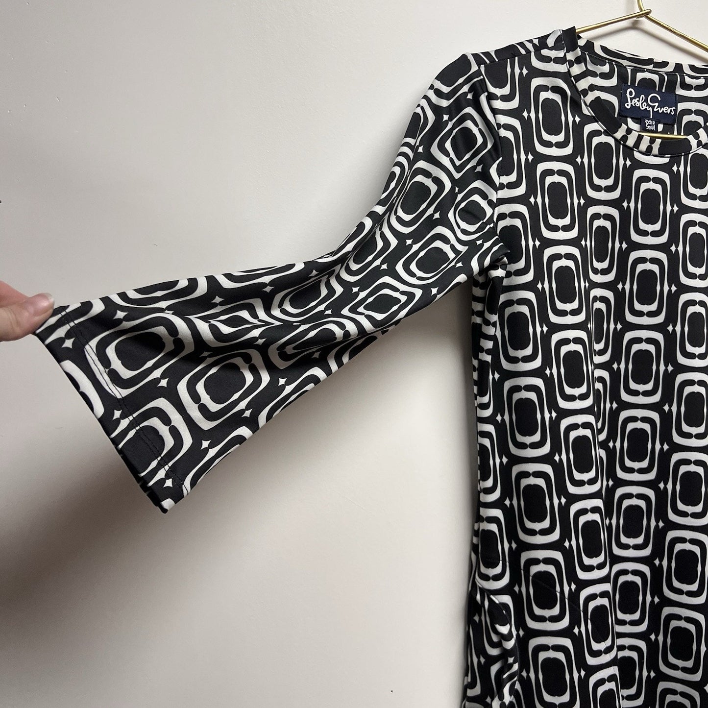 Lesley Evers XS Shift Dress Mid Retro 60s Style Black White Geometric Op Art