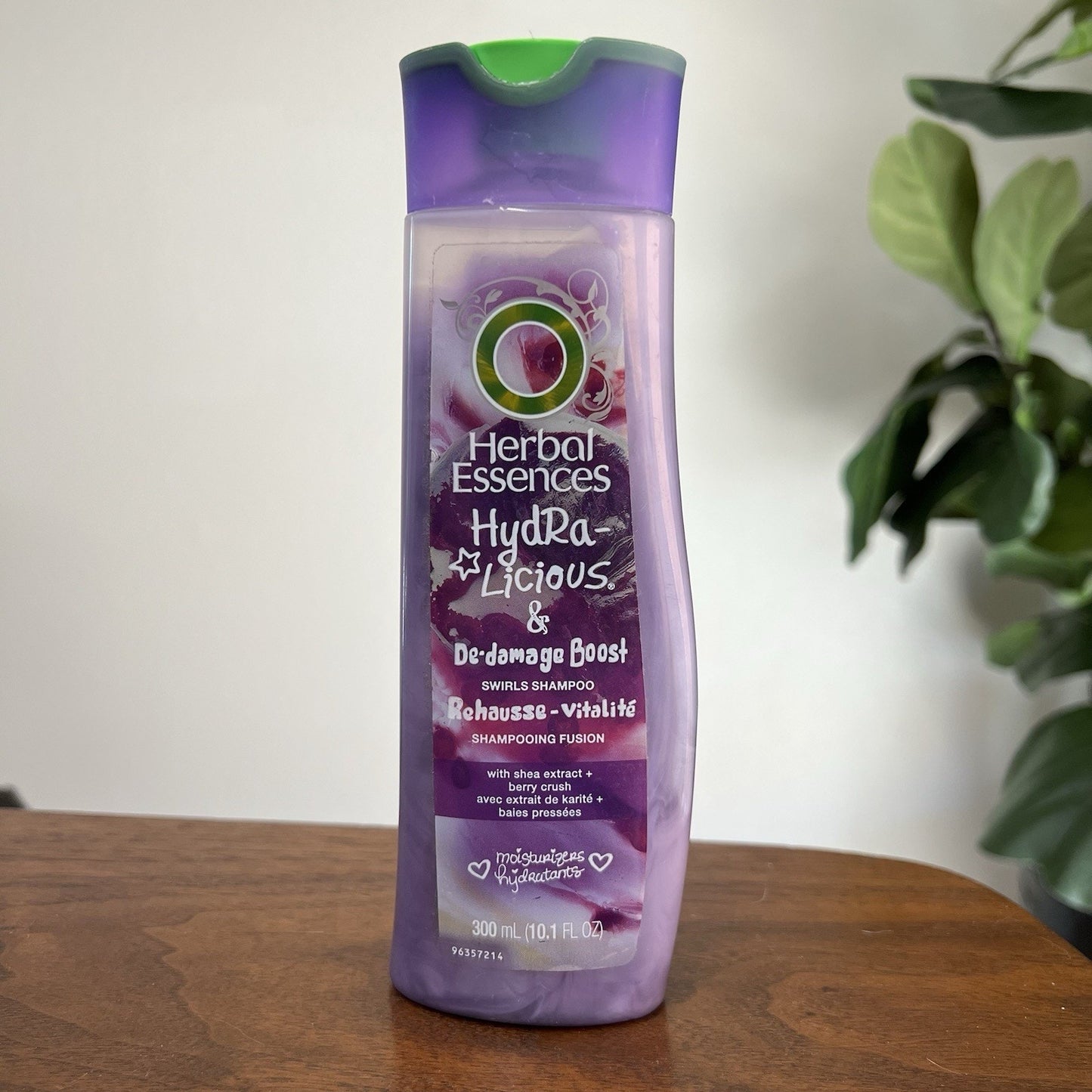 Herbal Essences Hydra-Licious De-Damage Boost Swirls Shampoo 10.1oz Berry