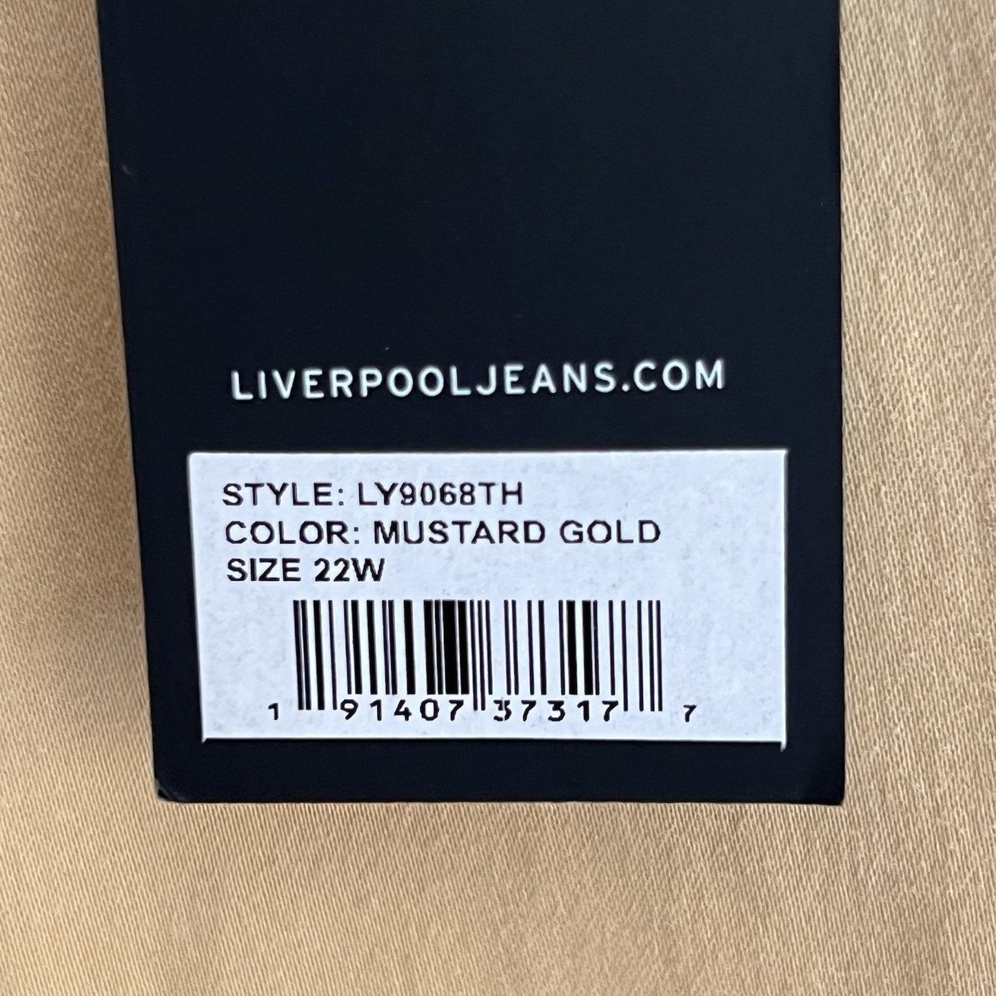 NWT Liverpool (22) Chino Johnny Trouser Short Butter Yellow Cuffed Hem Stretch