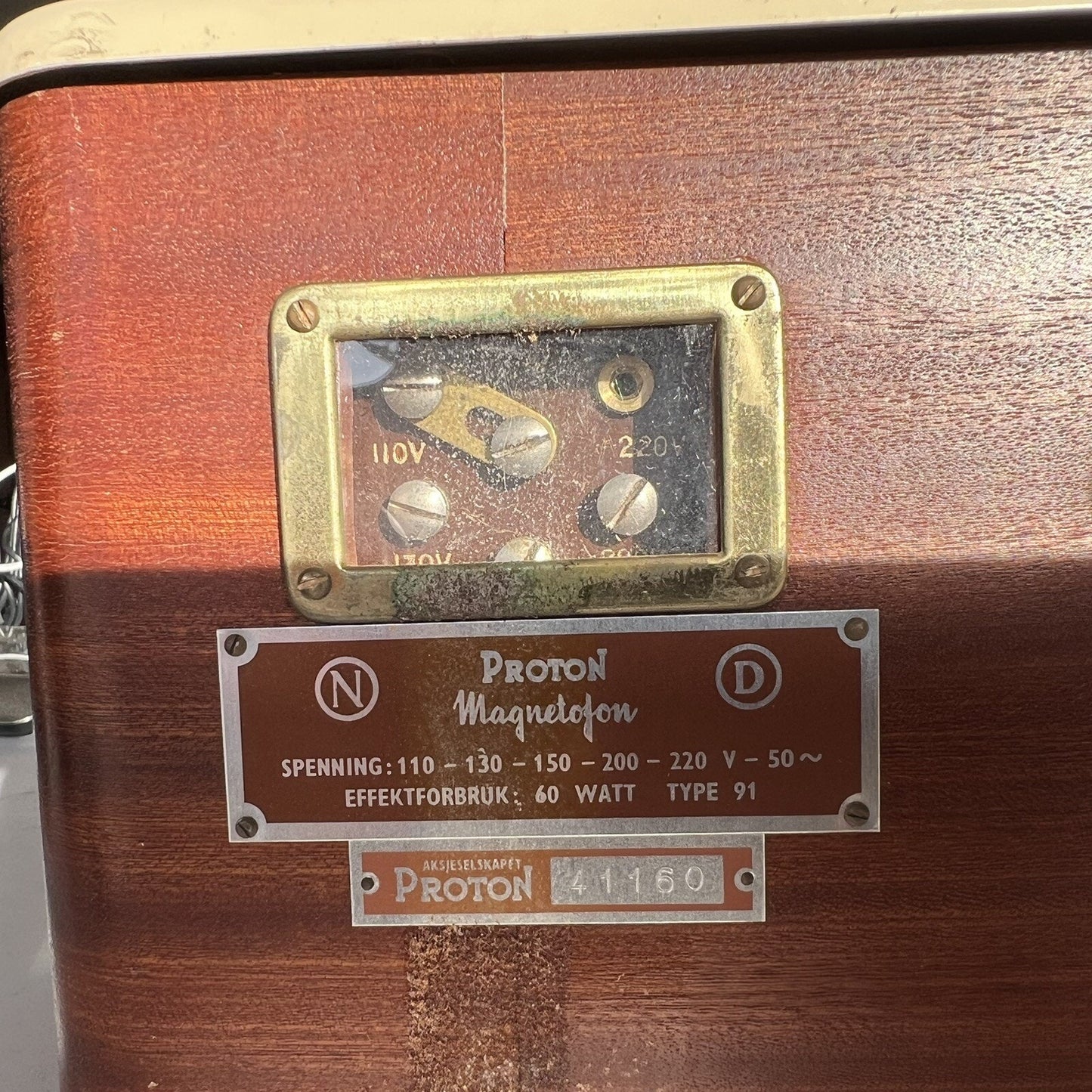 1955 WORKING Proton Magnetofon Modell 91 Norwegian Reel-to-Reel w/ Case & More