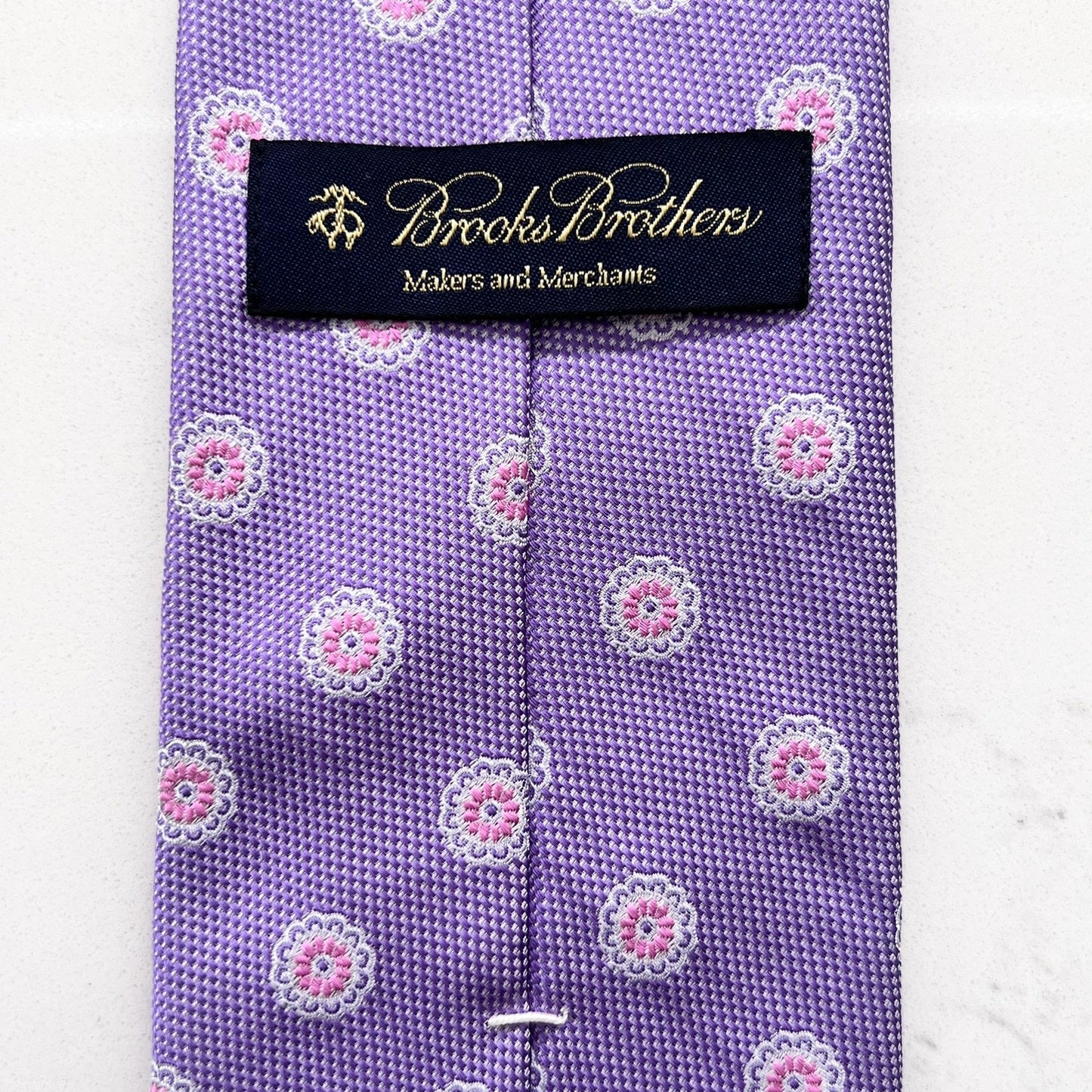 Brooks Brothers Tie Makers and Merchants Purple Pink Foulard Medallion Designer