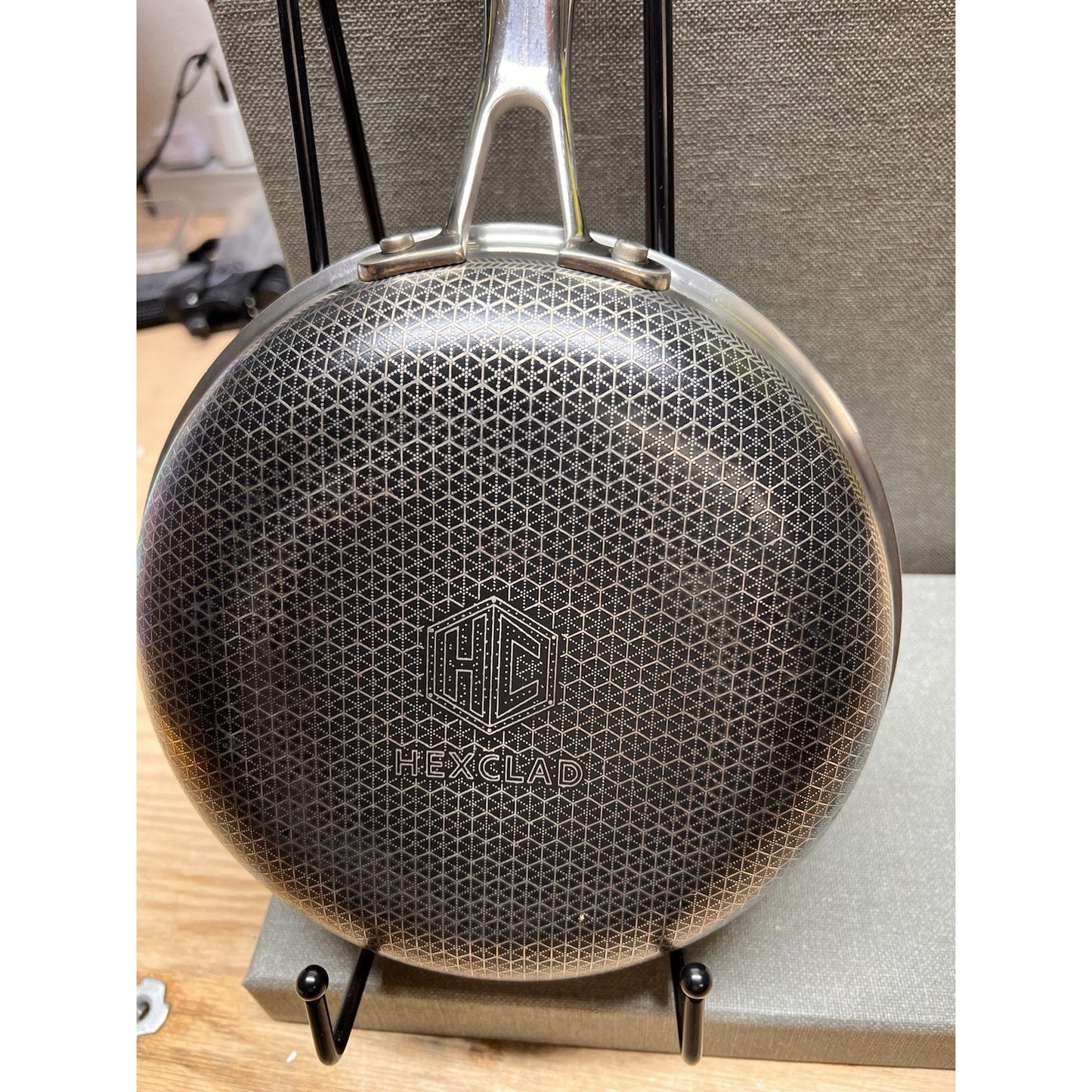 HexClad Hybrid Stainless Steel 6 Piece Frying Pan Set with Lids - 8, 10, 12 in