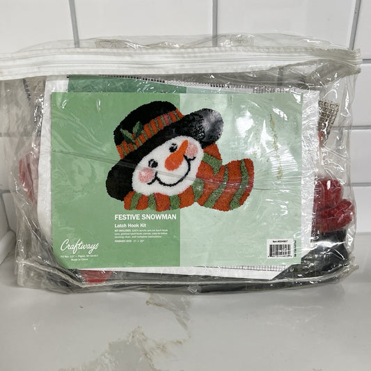 Vintage Latch Hook Kit Christmas Snowman 27x20 Holiday Retro Craftways Decor