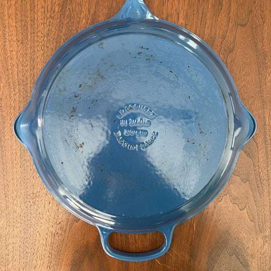 Le Creuset Signature Enameled Cast Iron 11.75” Skillet Marseille Blue Great Cond