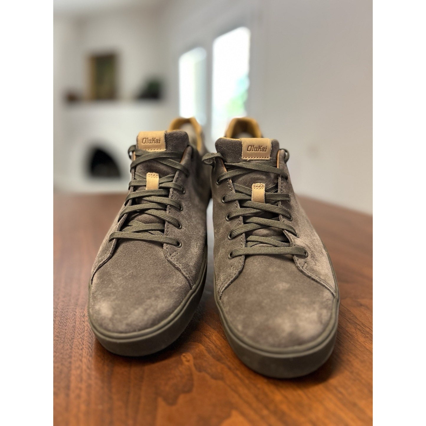 OluKai Lae'ahi Lī 'Ili Casual Sneakers Grey Suede Collapsible Heel Size 10
