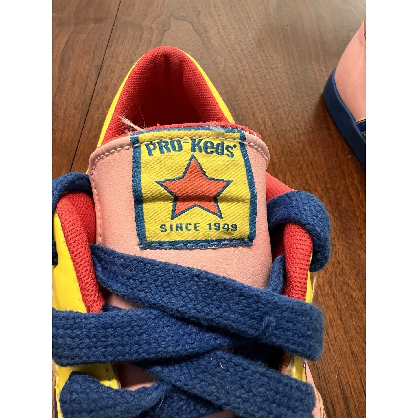 Vtg 2000s Pro Keds Royal Skyhawk Bubble Yum PM5003 Pink Leather Rare Size 11.5