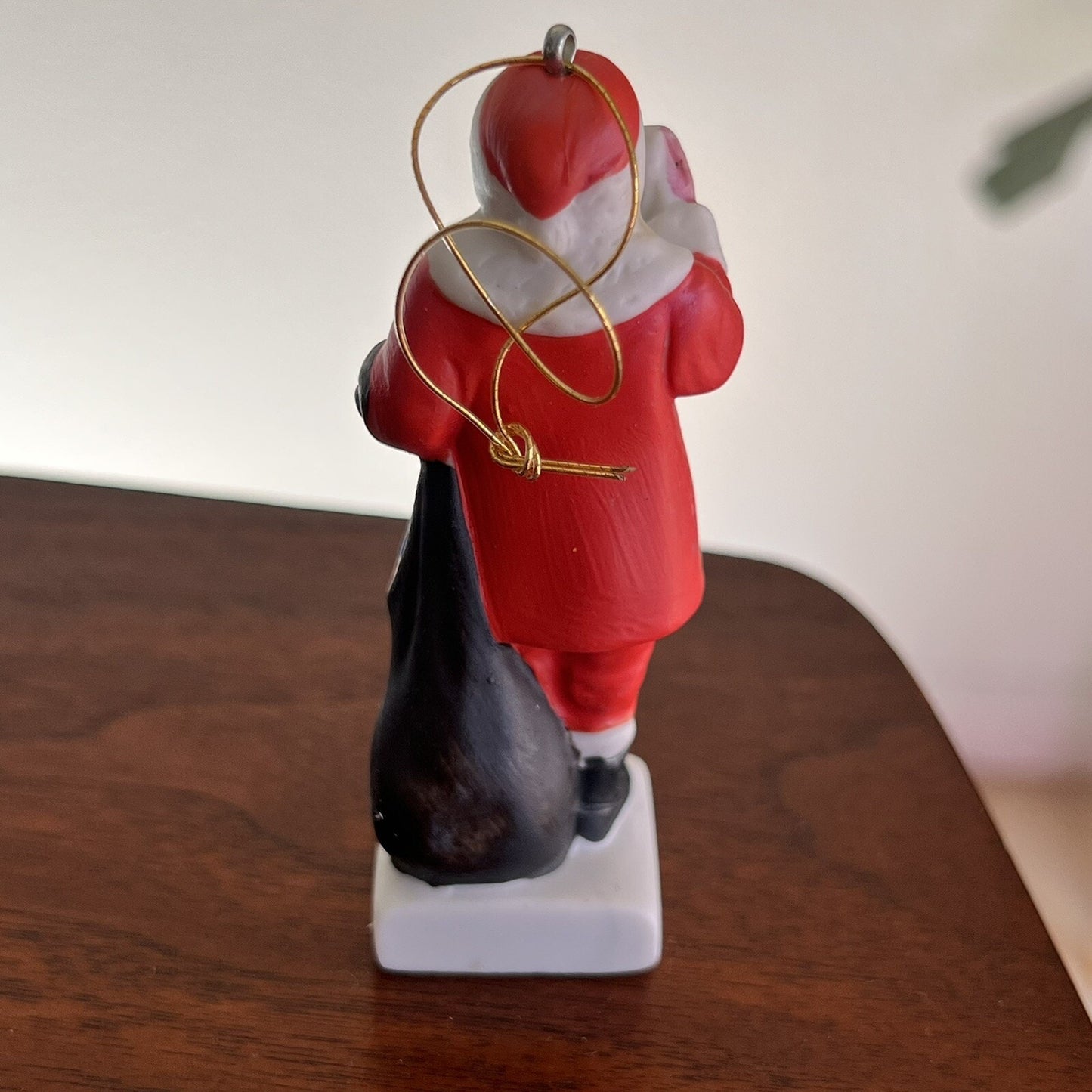 Perfect 1979 Norman Rockwell Grossman Santa Claus Christmas Porcelain Ornament