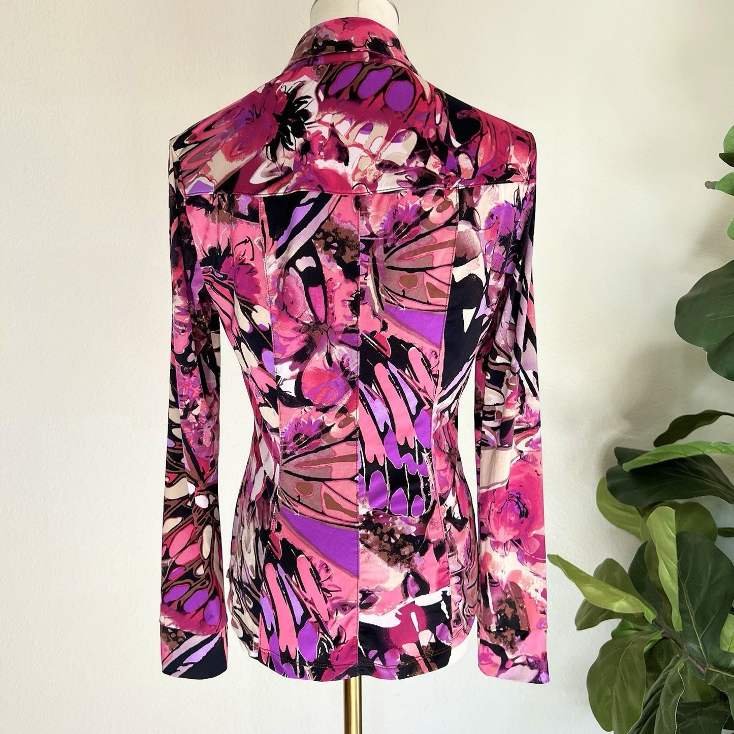 CACHÉ Button Up Blouse Y2K Pink Purple Abstract Butterfly Pearl Snap Watercolor