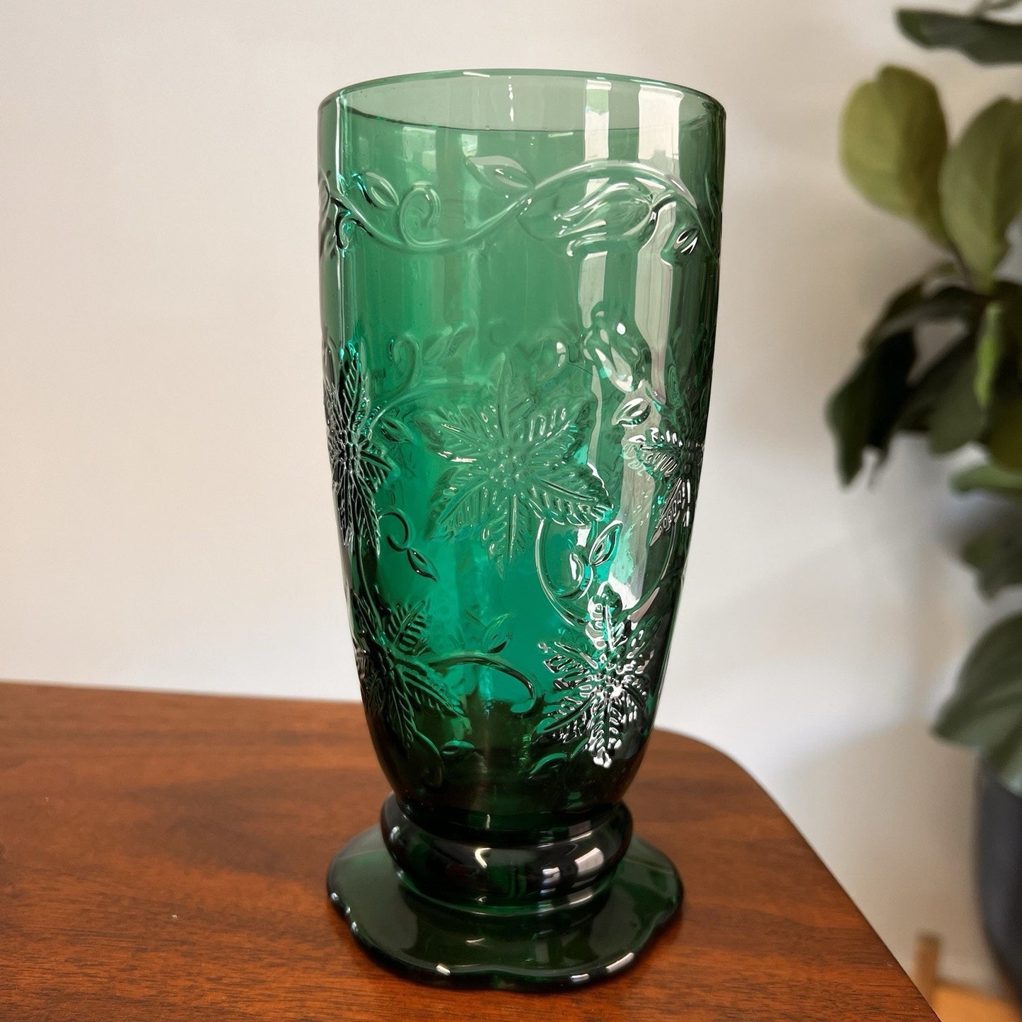 Set of 4 Princess House Fantasia Footed Tumblers Emerald Green Vintage Holiday