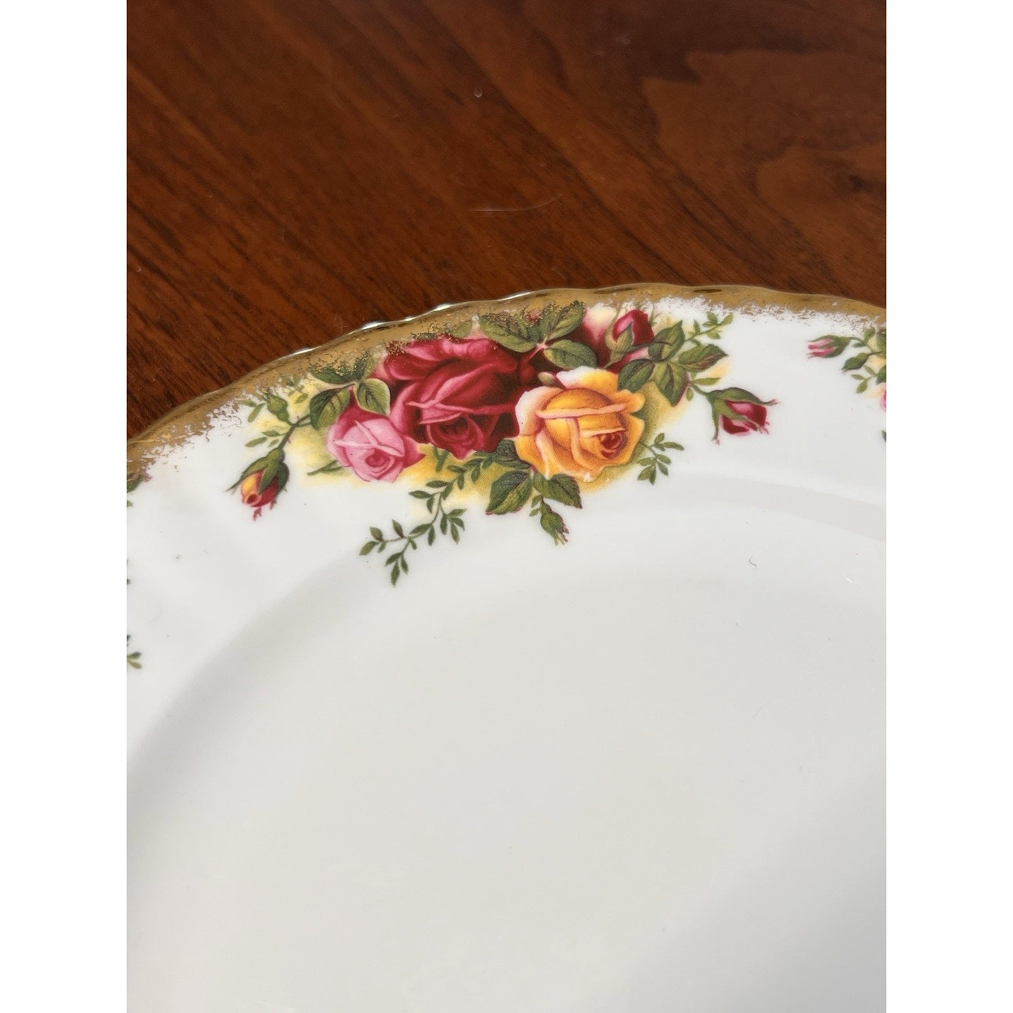 Set Of 8 Old Country Roses Royal Albert Salad Plate Gold Trim Bone China 1962